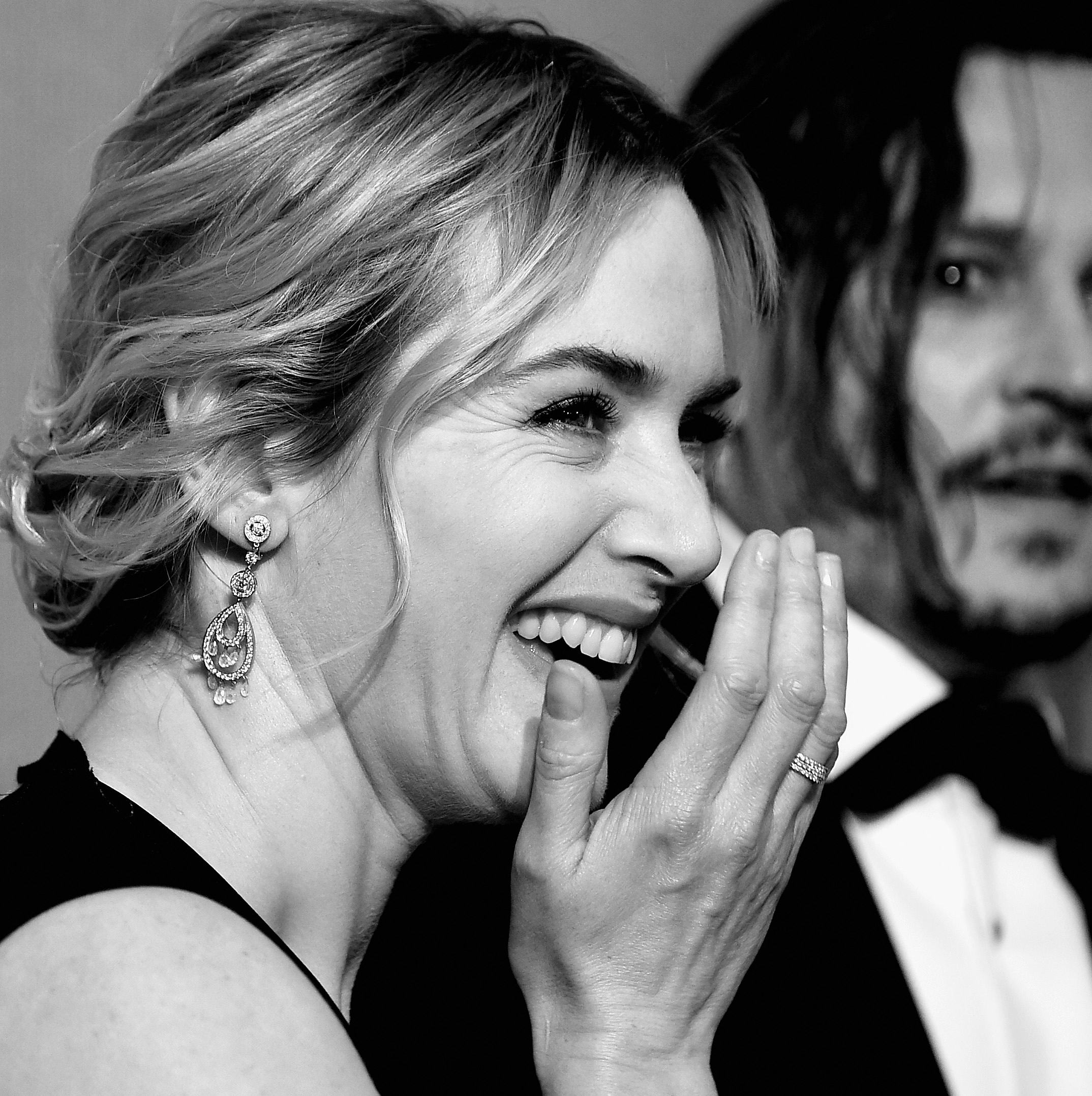Kate Winslet & Leonardo DiCaprio's Secret 2016 Golden Globes Convo Is