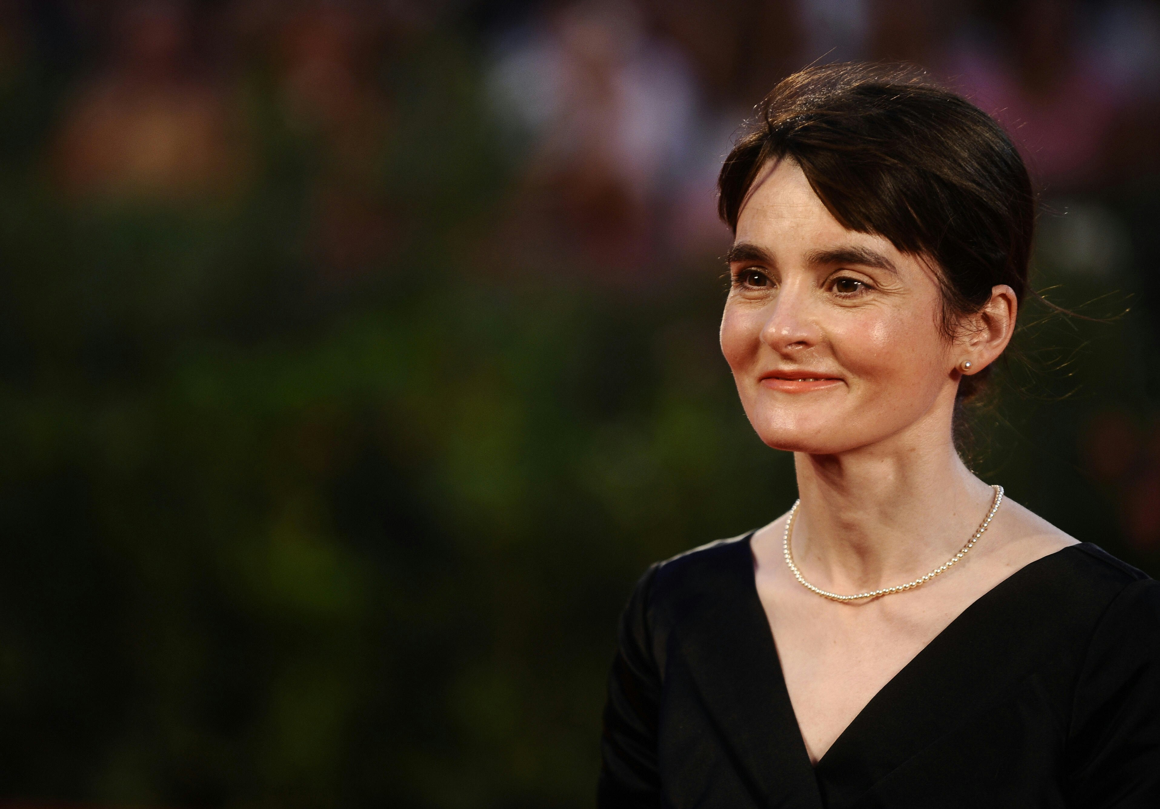 Shirley Henderson desktop Wallpapers