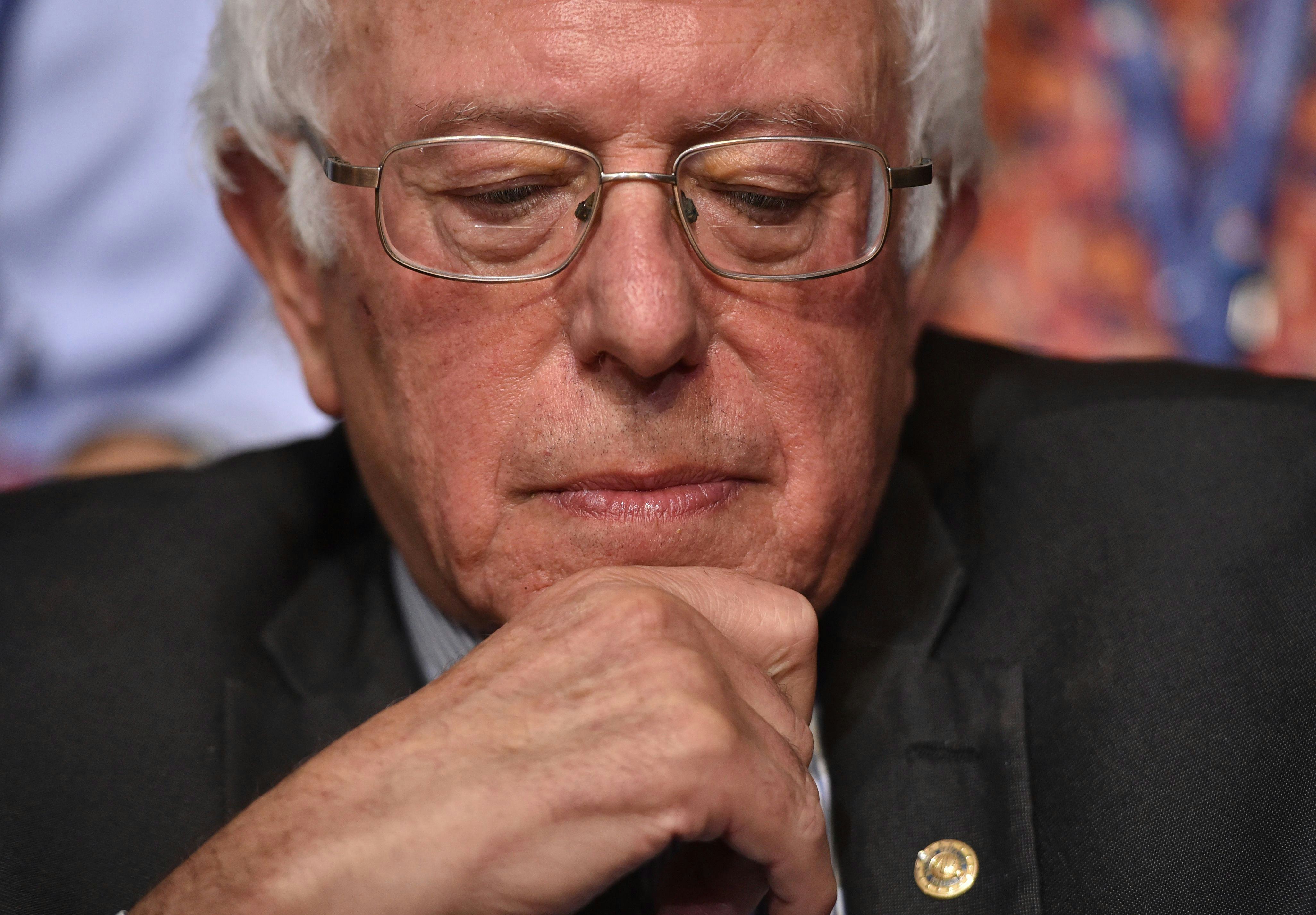 583547646.jpg?w=450&h=450&fit=crop&crop=