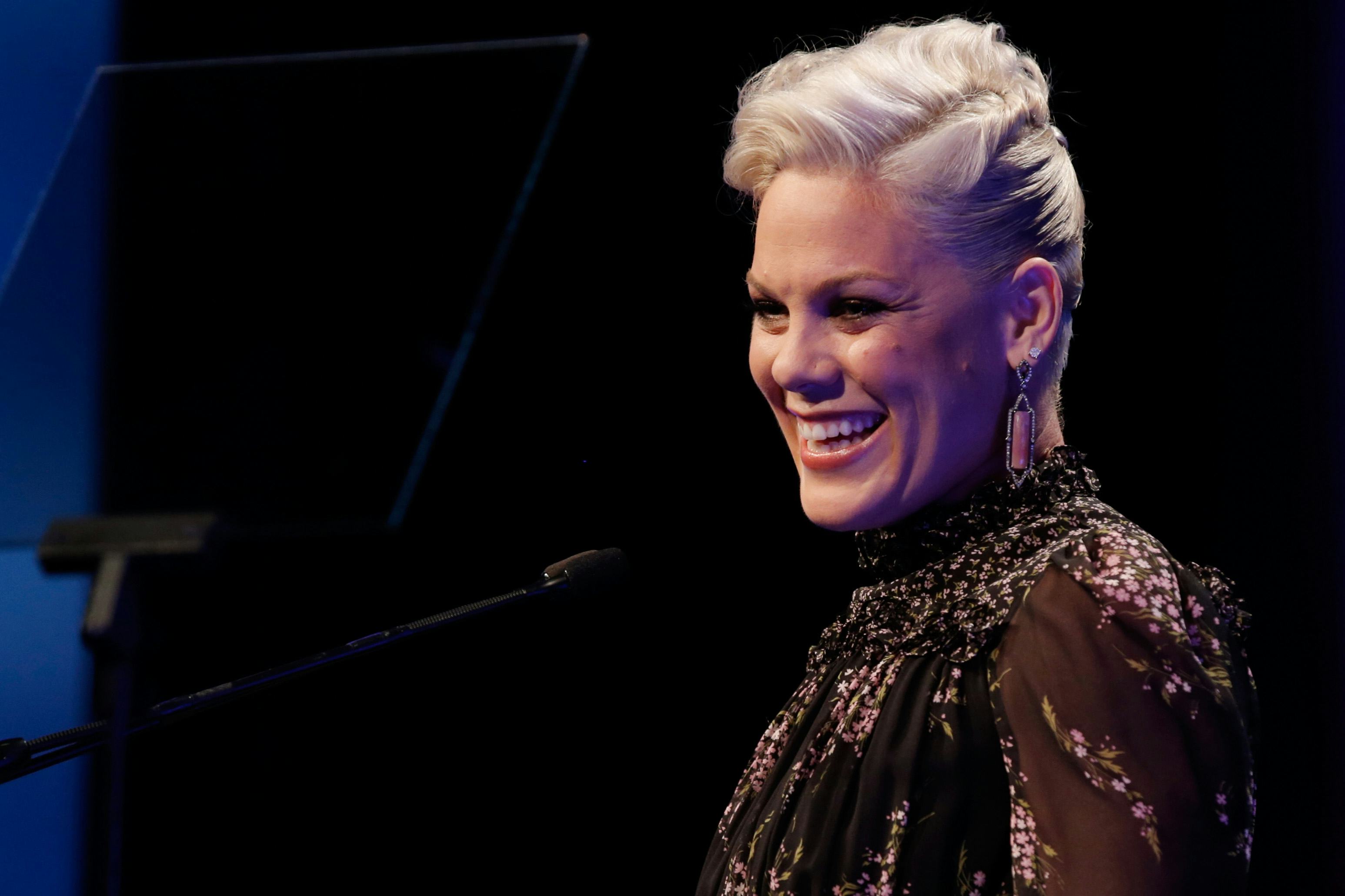 Pink Reveals Her Weight, Says She Doesn't Feel Obese Pink Reveals Her Weight, Says She Doesn't Feel Obese