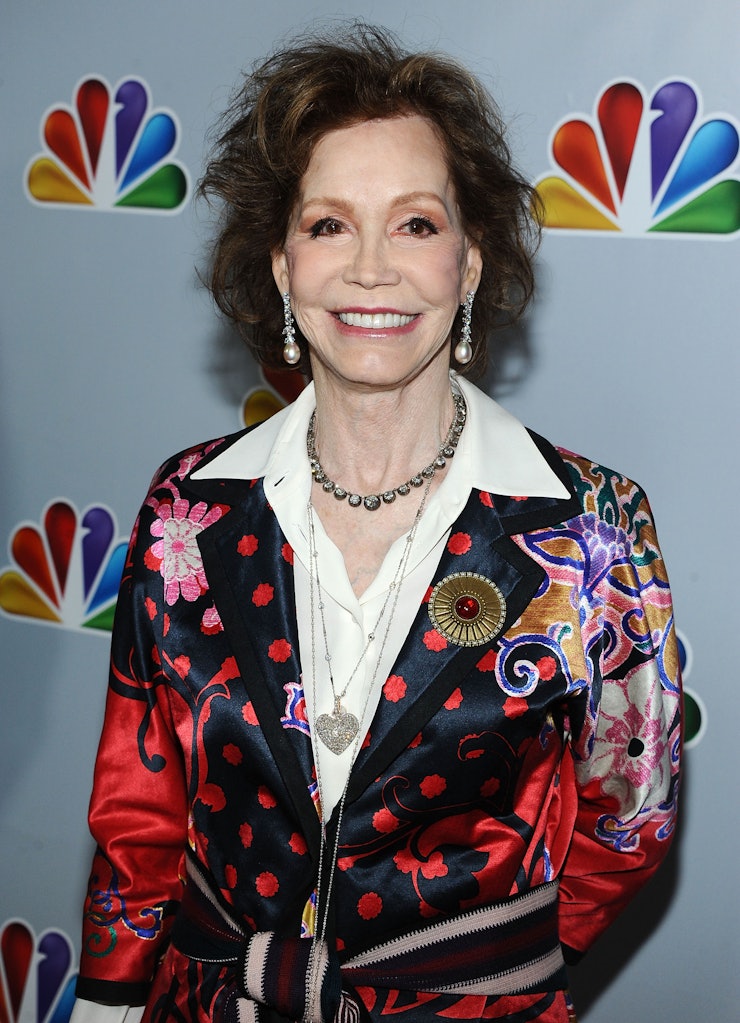 All Of Mary Tyler Moore's Hairstyles Were Absolutely 