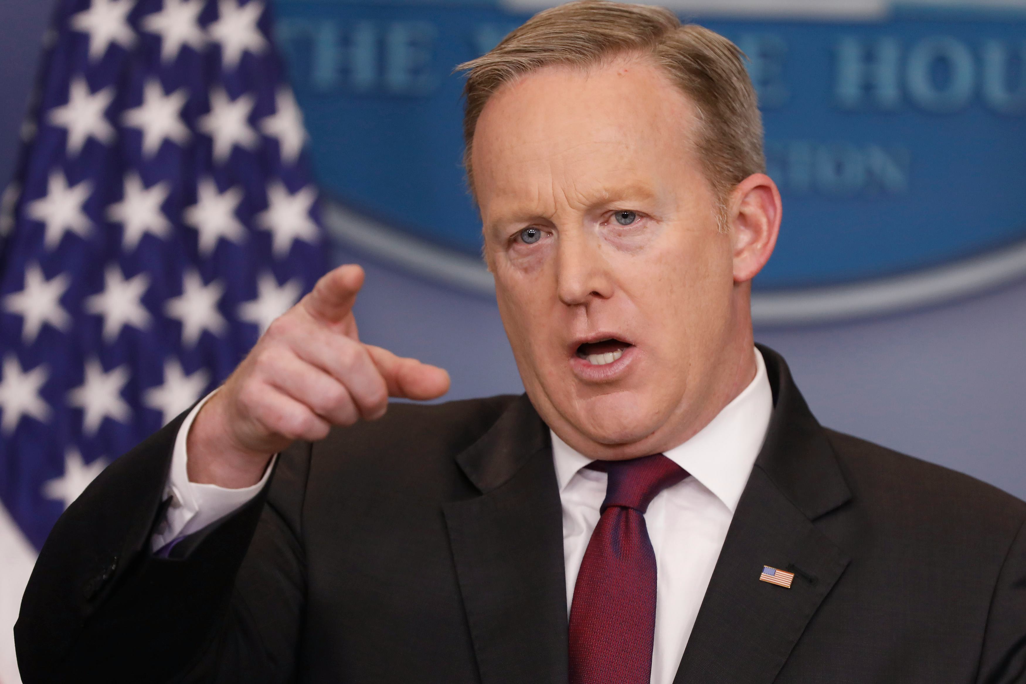CNN, other media outlets barred from White House briefing