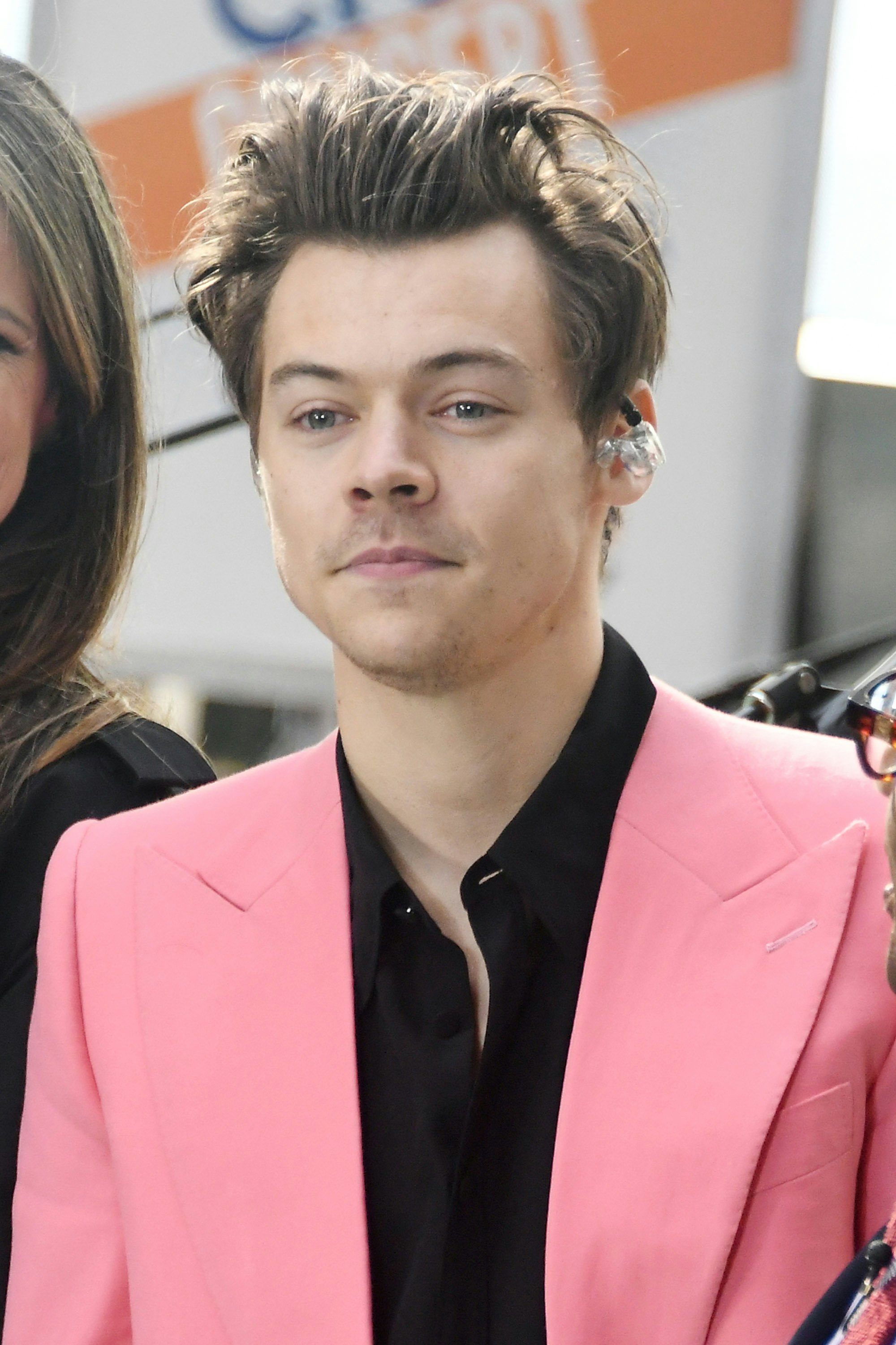 Footage Of Harry Styles Haircut Now Exists The Internet Is