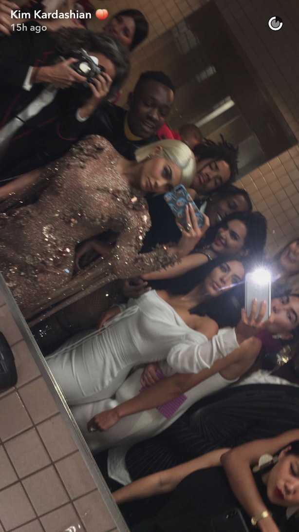 The Bathroom Selfies Were The Most Epic Thing About The 2017 Met Gala