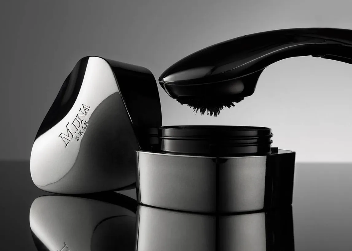 BEAUTY PRODUCTS - first blush