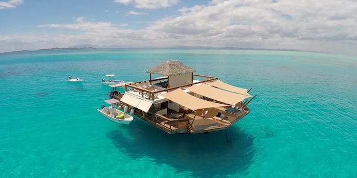 This Floating Bar In Fiji Looks Like It's Straight Out Of A Fairytale