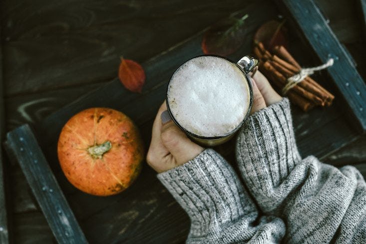 KÃ©ptalÃ¡lat a kÃ¶vetkezÅ‘re: â€žpumpkin spice latte aestheticâ€