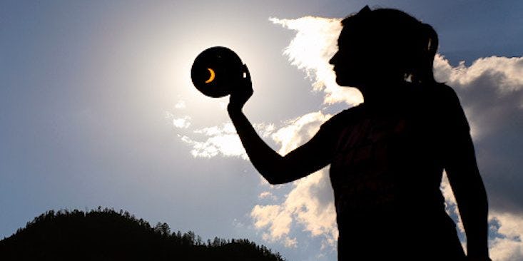 5 Effects Of The Solar Eclipse On The Human Body That Will Kind Of ...