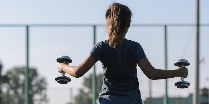 Kelsey Wells On Weightlifting: "I Feel Most Beautiful When ... - 748 x 448 jpeg 41kB