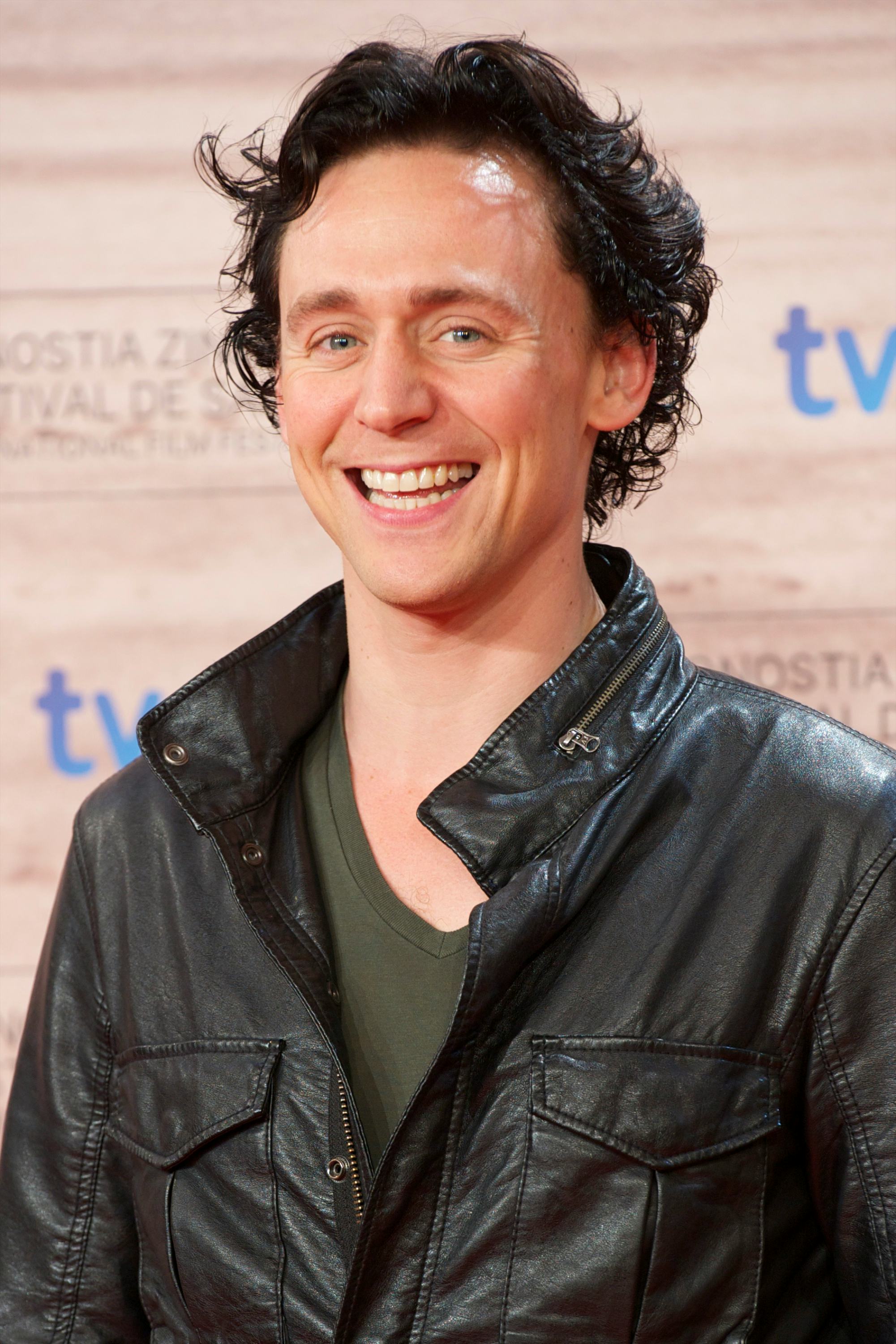 Ranking Tom Hiddleston S Hairstyles From Golden Retriever To