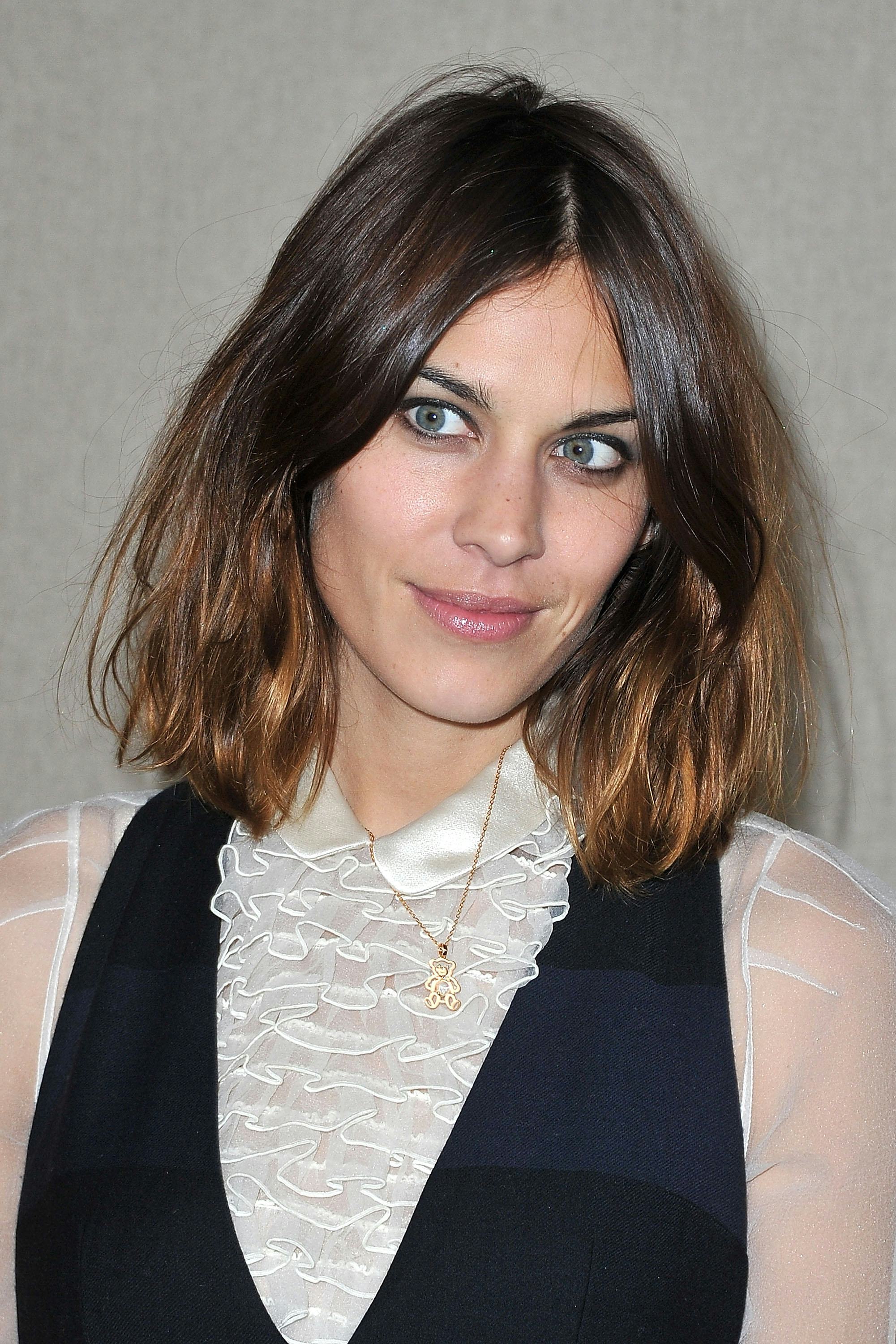 In Honor Of Alexa Chung S New Bangs Here Are 15 Of Her Best Hair