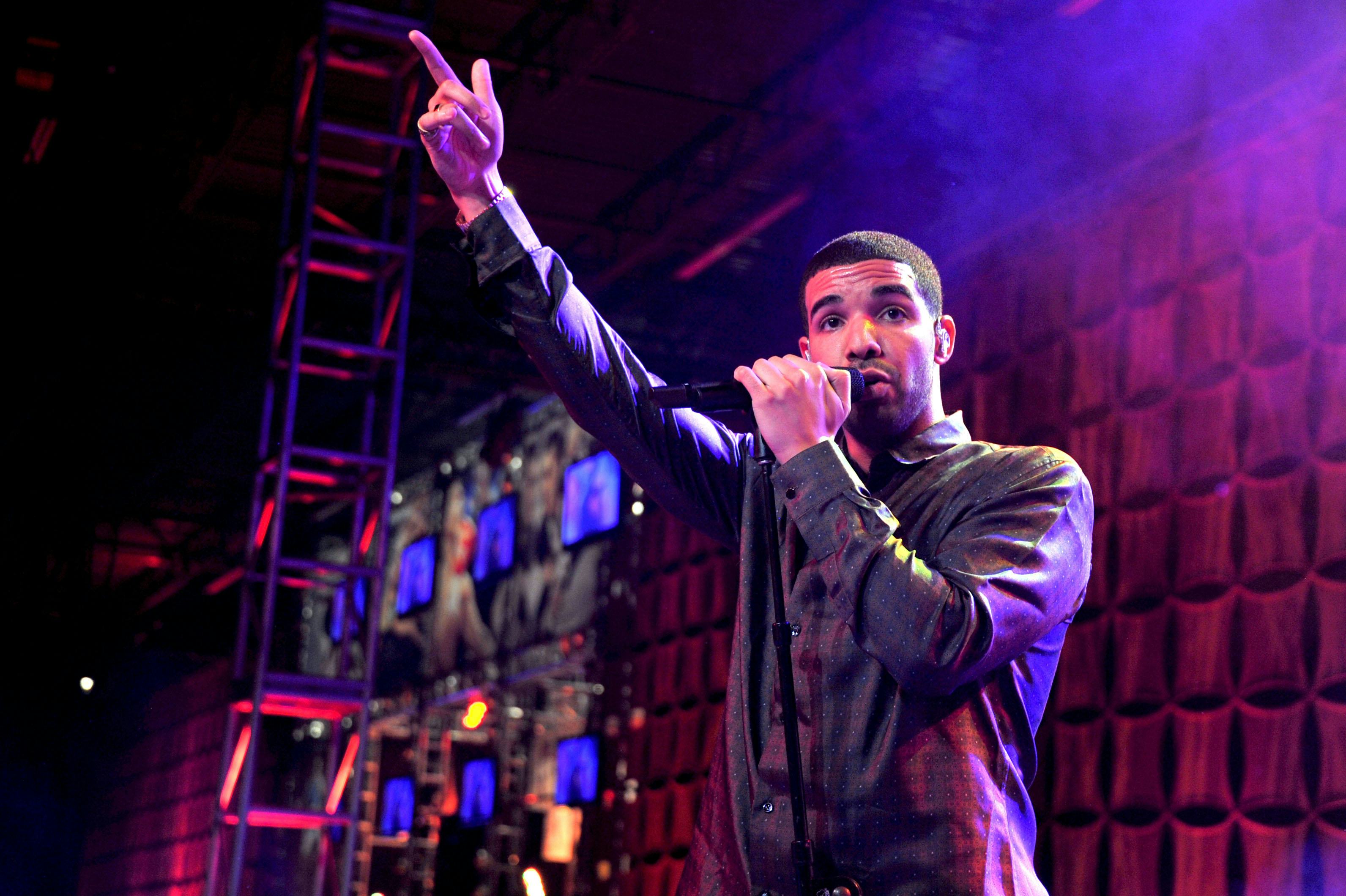 9 Drake Lyrics About Degrassi Because Hes Never Forgotten His