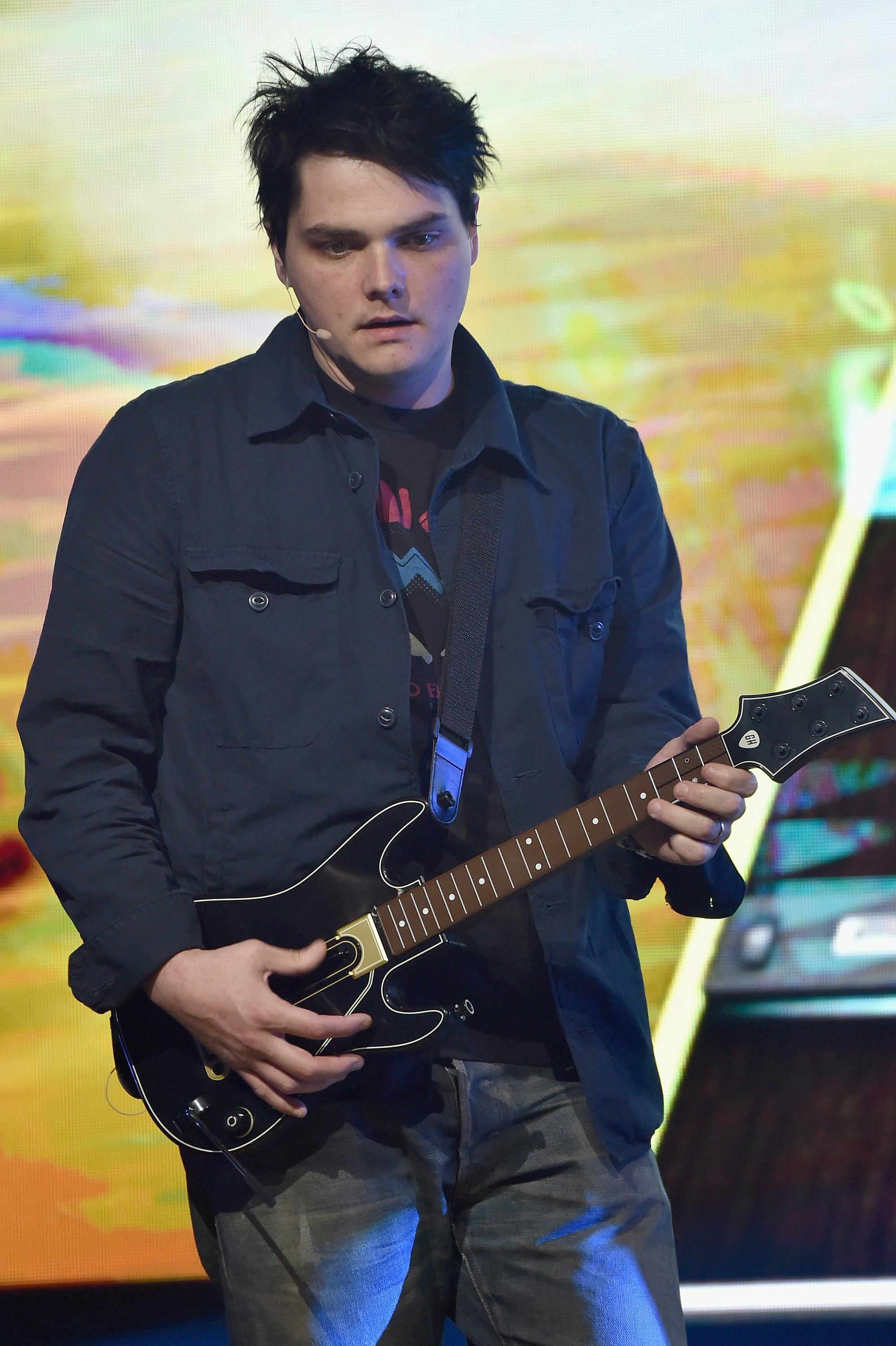 What Does Gerard Way Look Like Now My Chemical Romance S Lead