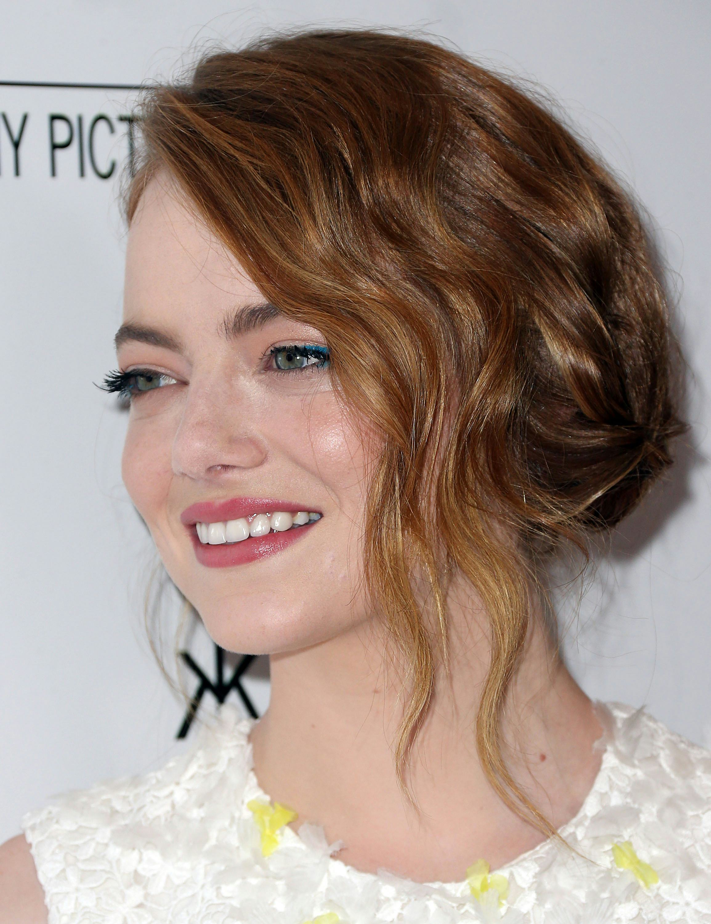 9 Celebs That Look Really Different With Their Natural Hair Colors