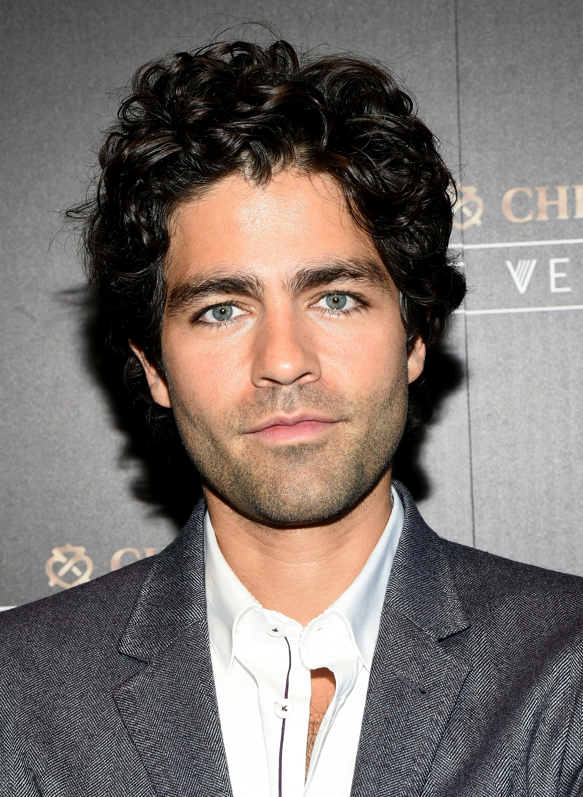 Adrian Grenier Buzzed His Hair So Let S Take A Moment To Remember