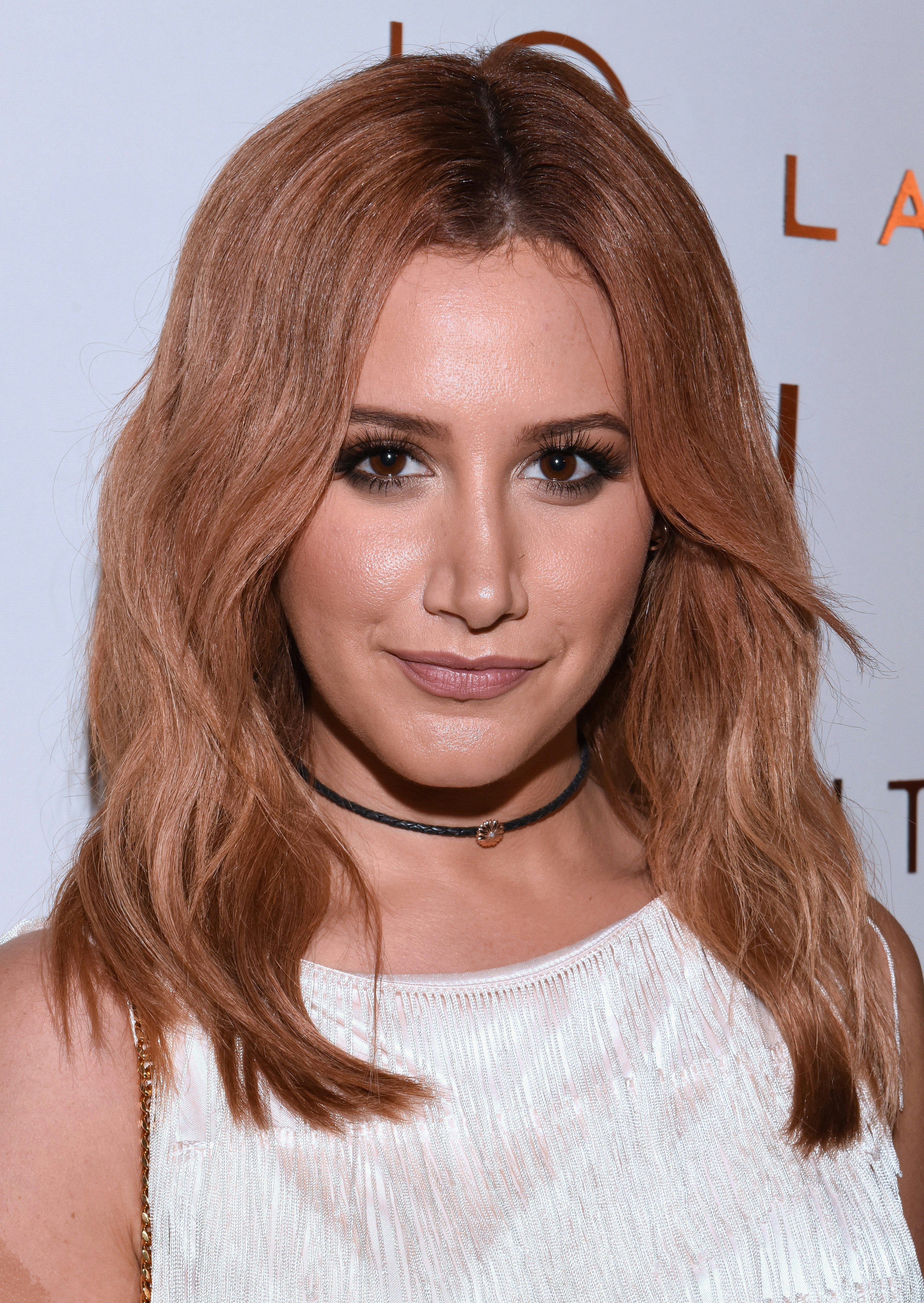 Ashley Tisdale S Blonde Hair Is Back Better Than Ever For Summer