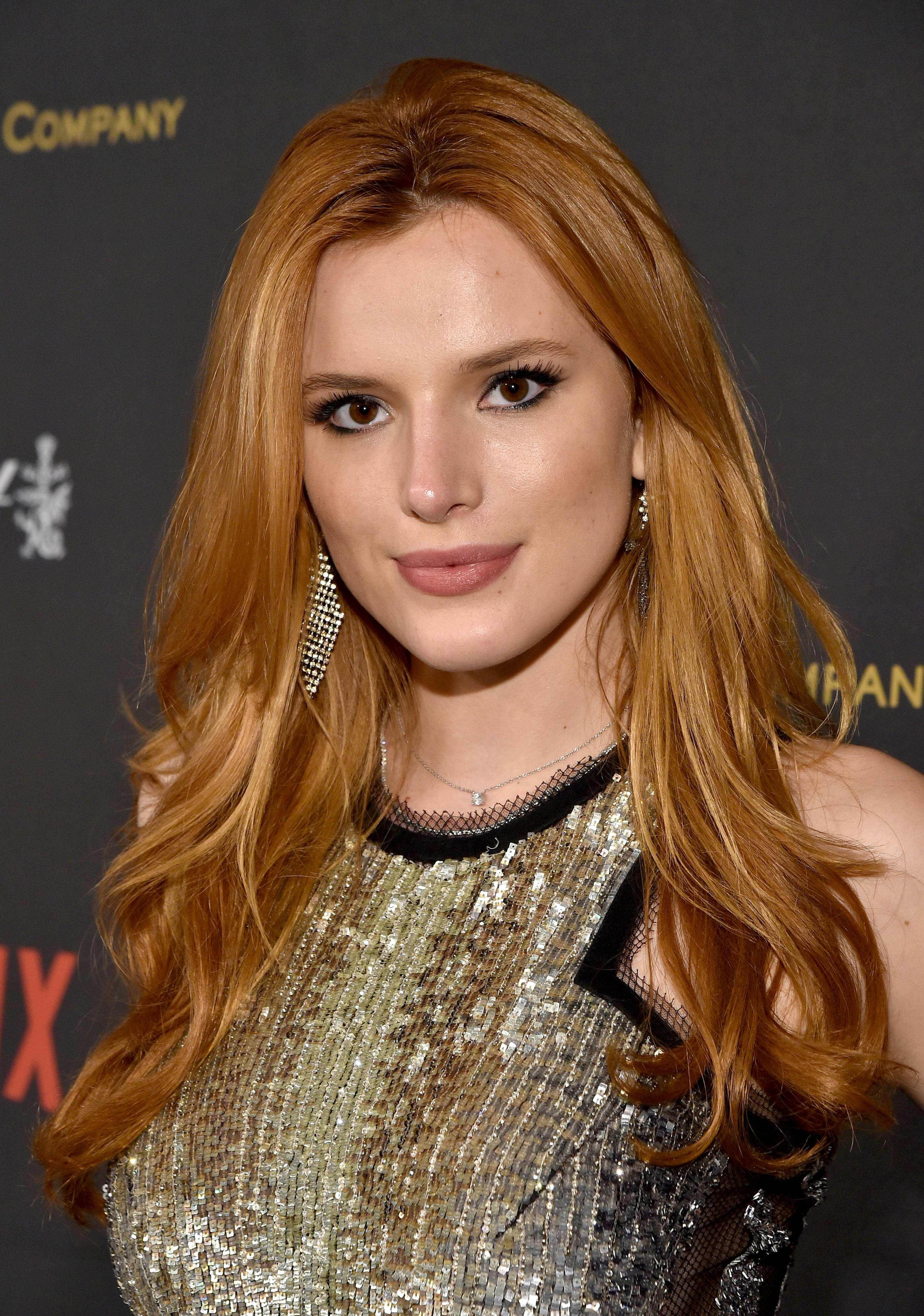 Bella Thorne Dyes Her Hair Again You Ve Never Seen Her Like This