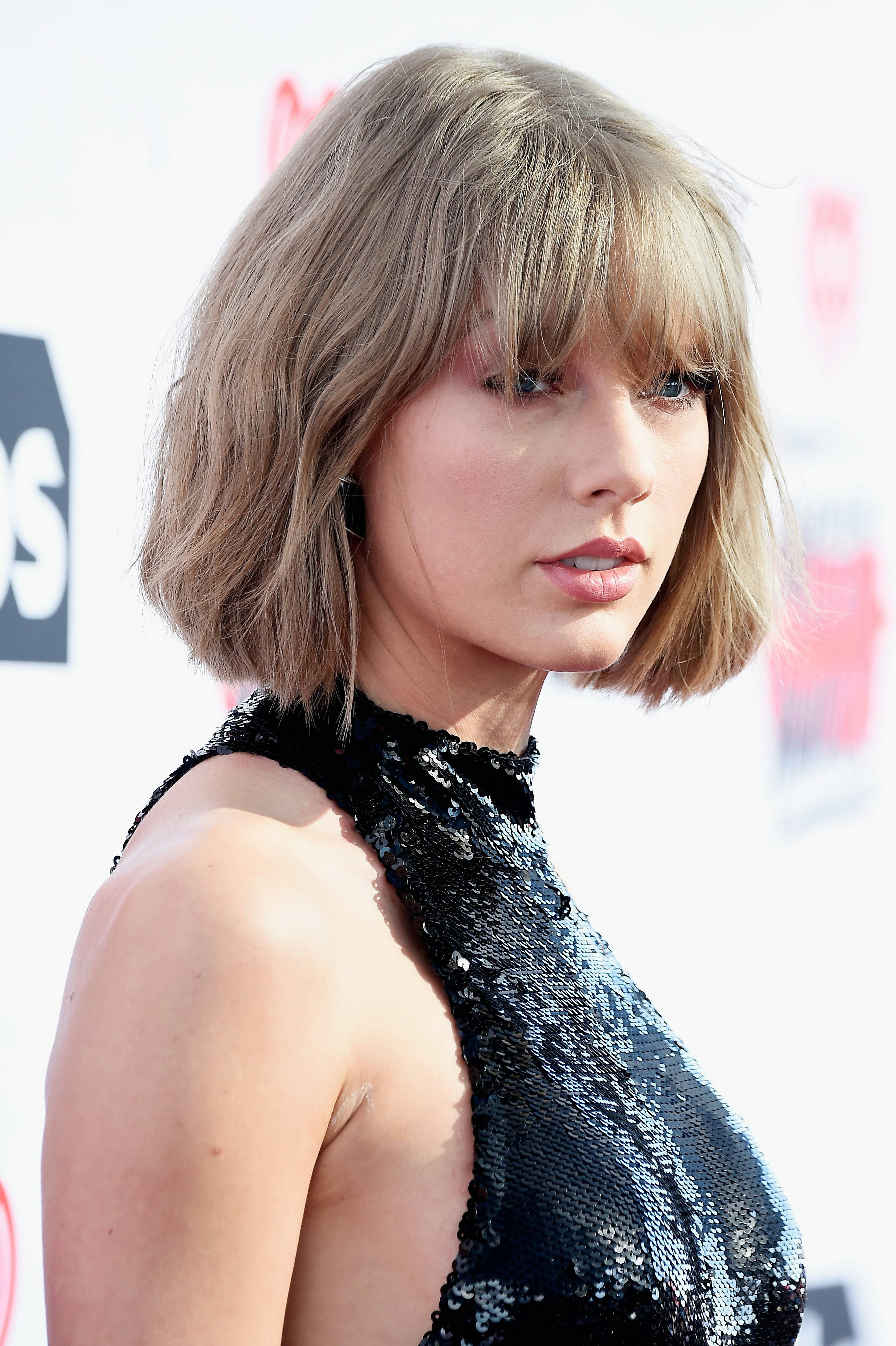 Taylor Swift S Natural Blonde Hair Has Reappeared In Photos With