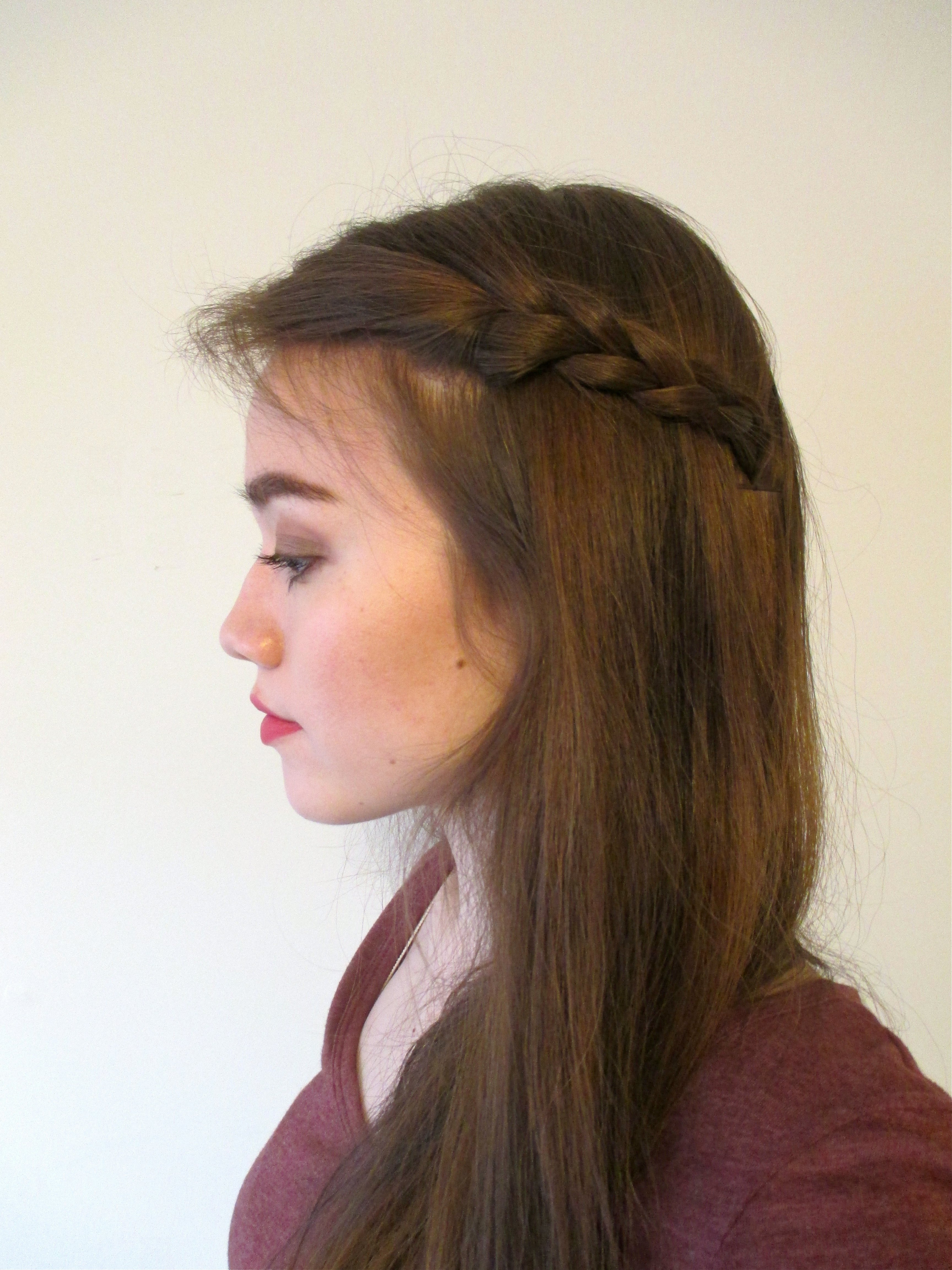 5 Cute And Easy Bobby Pin Hairstyles Using Fewer Than 5