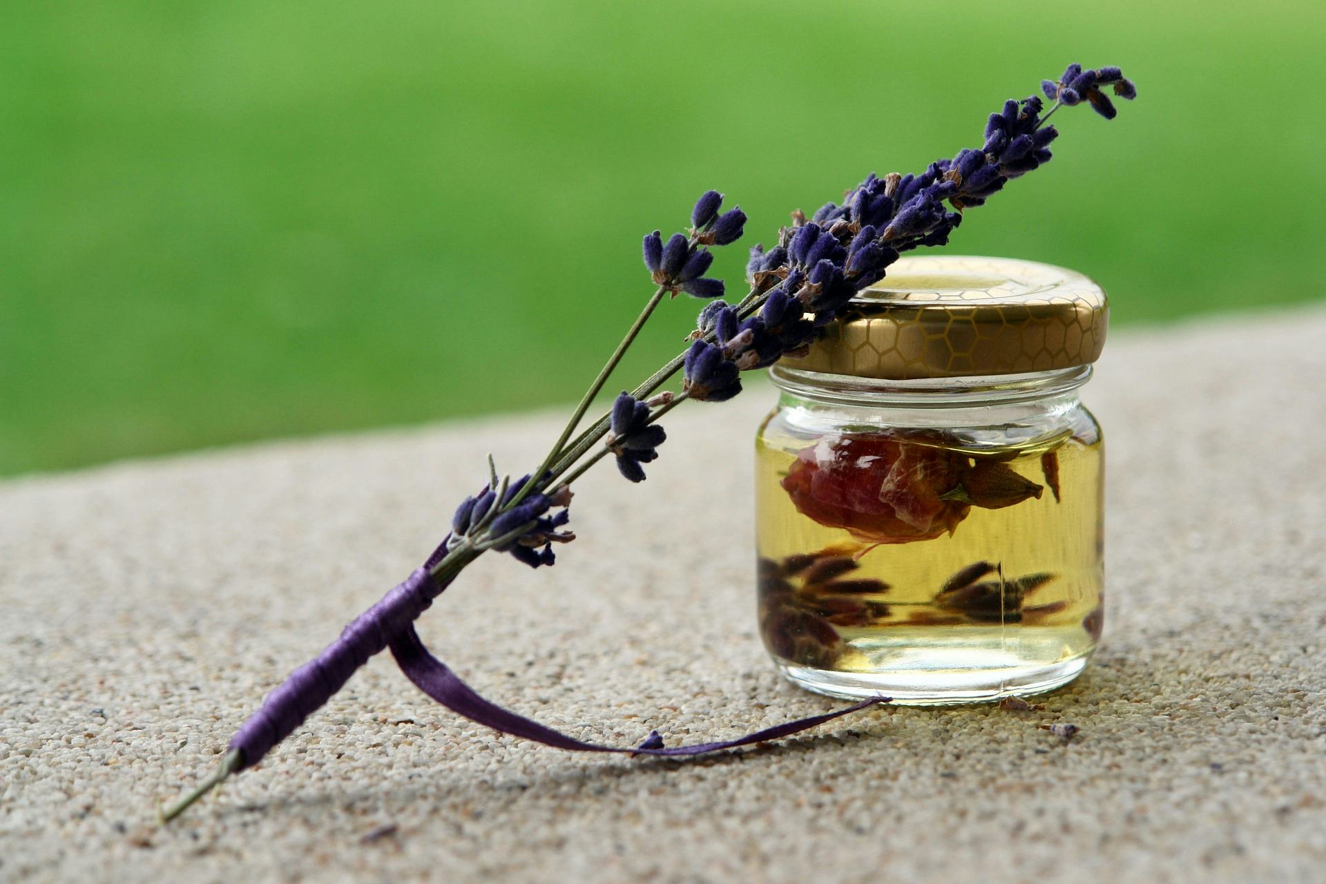 7 Hacks That Will Make Your Closet Clothes Smell Amazing