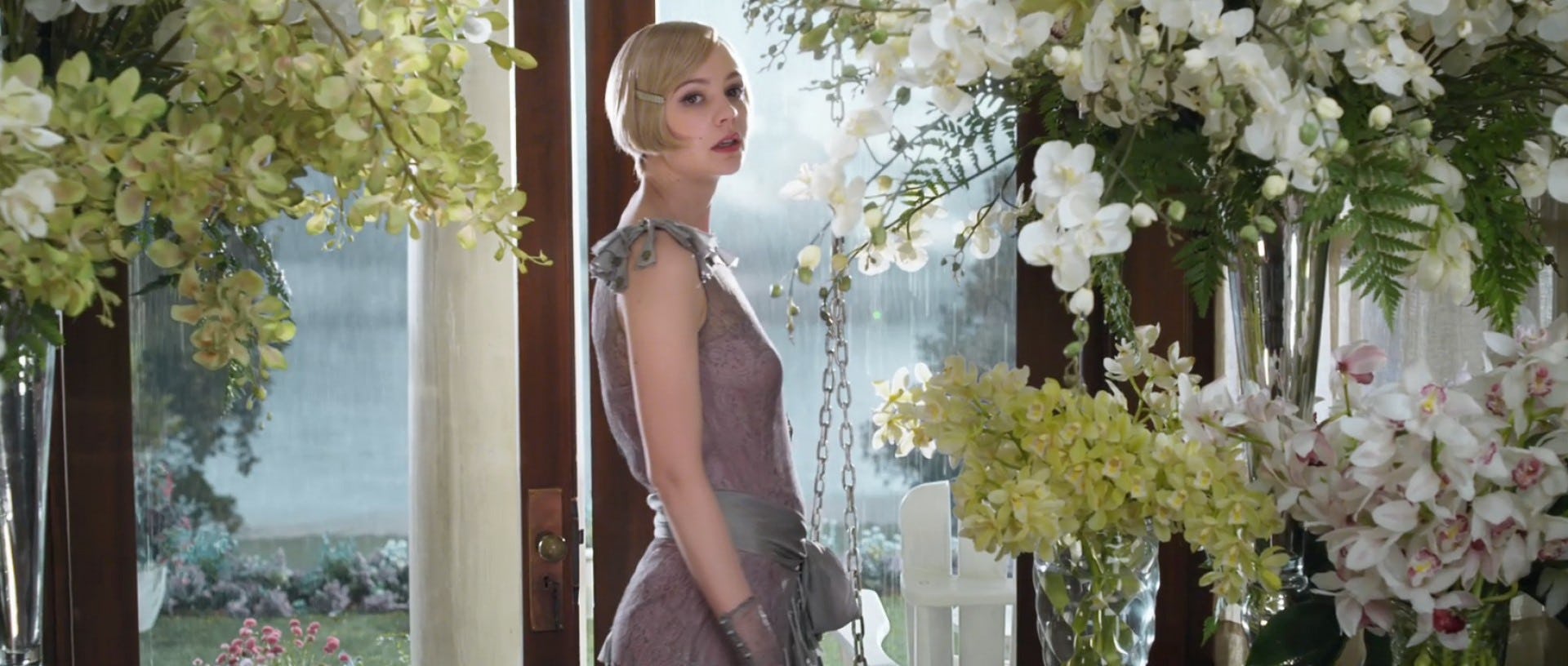 How To Dress Like Daisy Buchanan Of The Great Gatsby To Channel