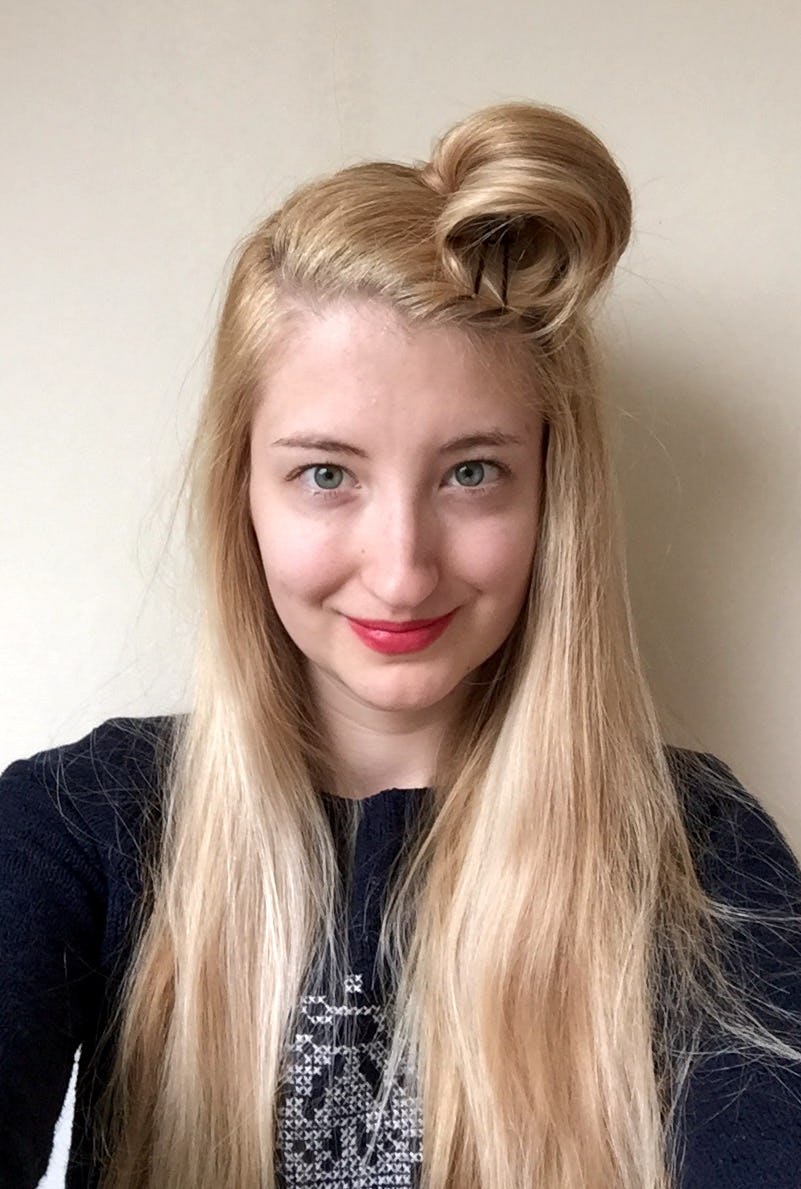 1950 hairstyles for long hair curly how to get victory roll in simple steps for all the vintage vixens of world 1950 hairstyles for long hair curly how to get victory roll in simple steps for all the vintage vixens of world