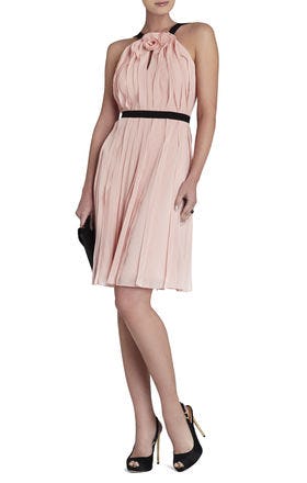 Penny S Big Bang Theory Wedding Dress Is Bcbg Available To Shop
