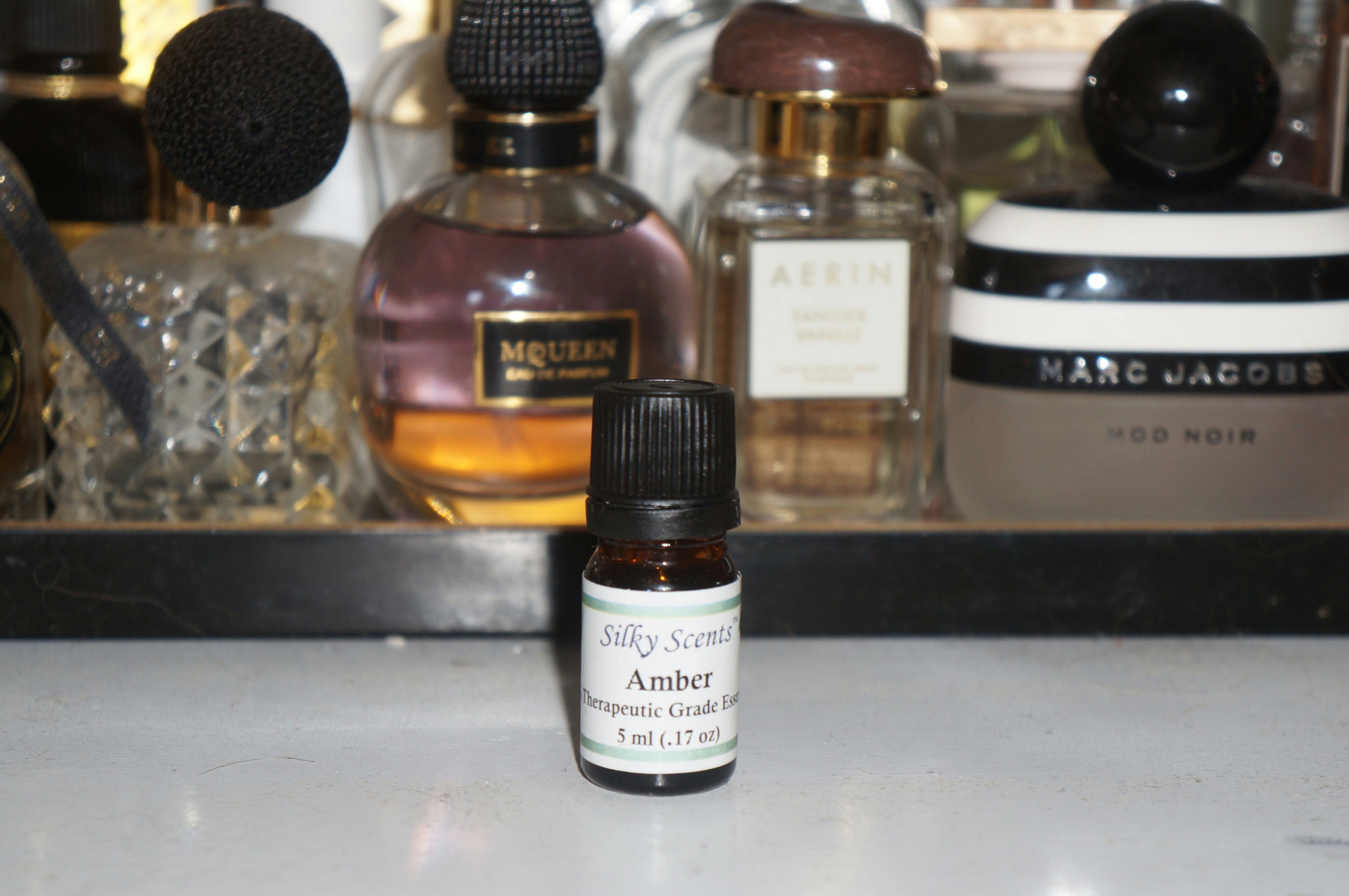 I Replaced My Perfume With Amber Oil Because Kristen Bell ...