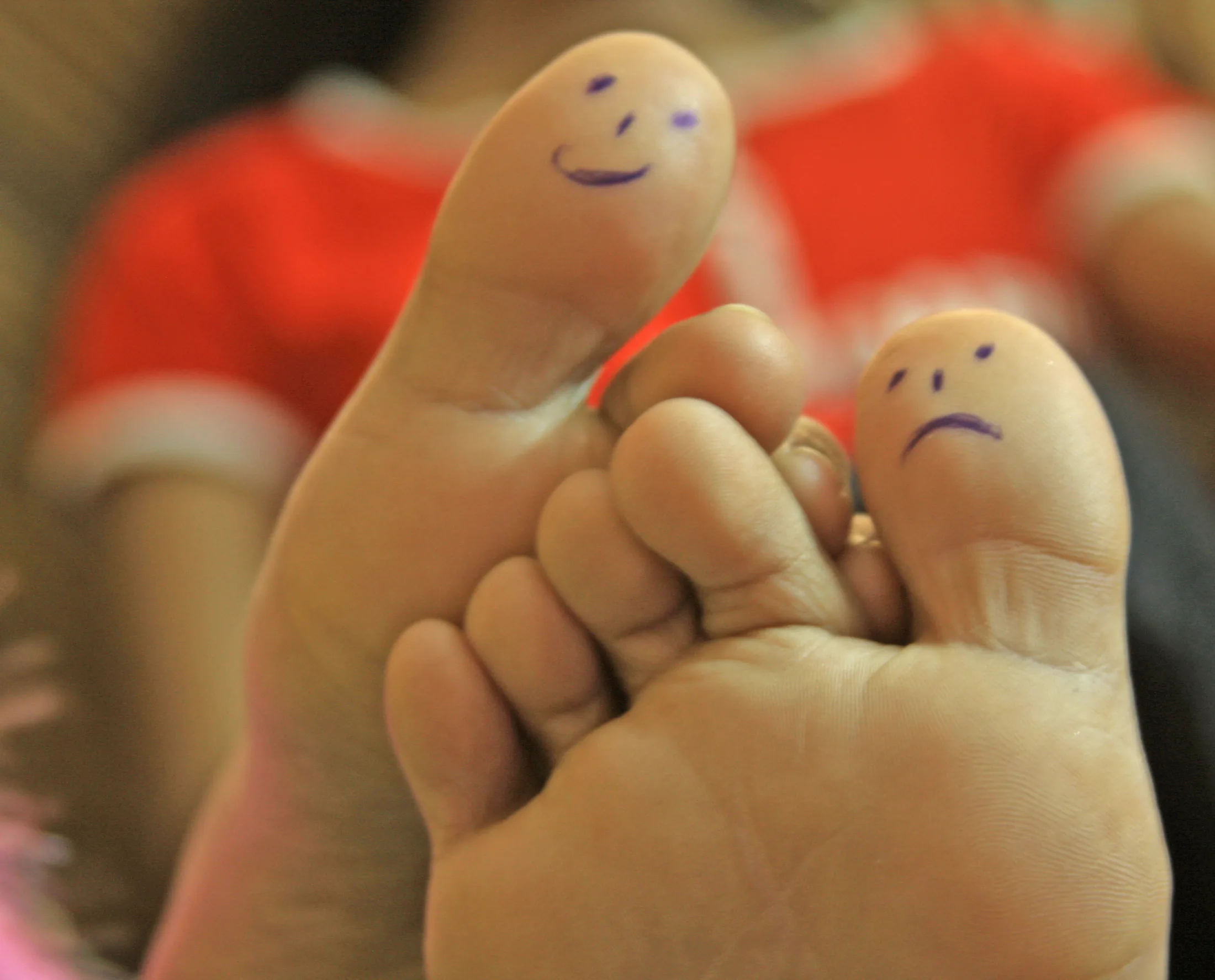 How Do You Cure Dry Feet A Guide To Using Pedicures Moisturizer And An Amope To Reach Pedi 