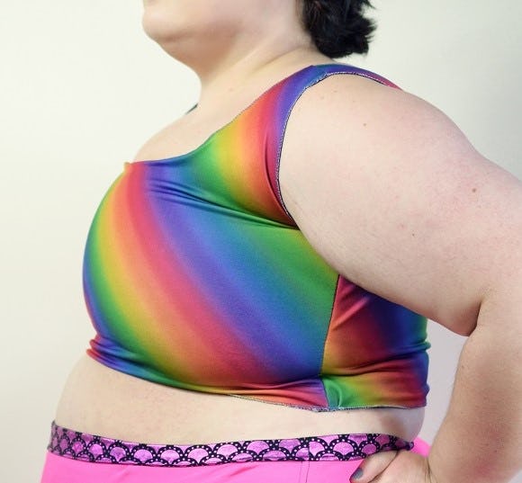 https://www.bustle.com/articles/177225-9-tips-for-chest-binding-as-a-plus-size-person?utm_content=bufferc9f9f&utm_medium=social&utm_source=twitter.com&utm_campaign=buffer