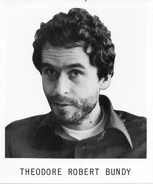 7 Serial Killers Who Became National Obsessions By Managing To Scare