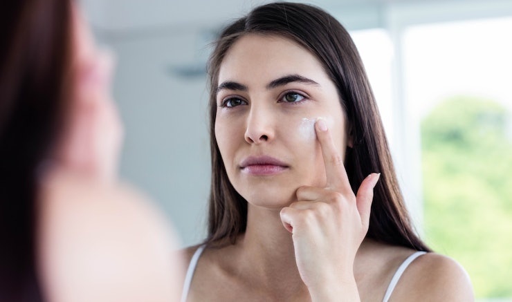 Best Face Moisturizers For Acne-Prone Skin That Won't Best Face Moisturizers For Acne-Prone Skin That Won't