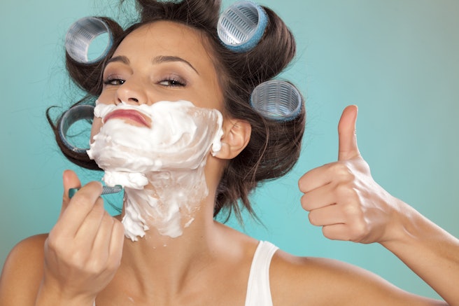 Women Shaving Their Faces Is A New Beauty Trend But Not For The Reason