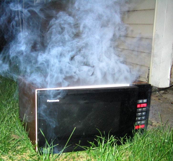 Don't Put Metal in the Microwave and 12 Other Things That Should Be