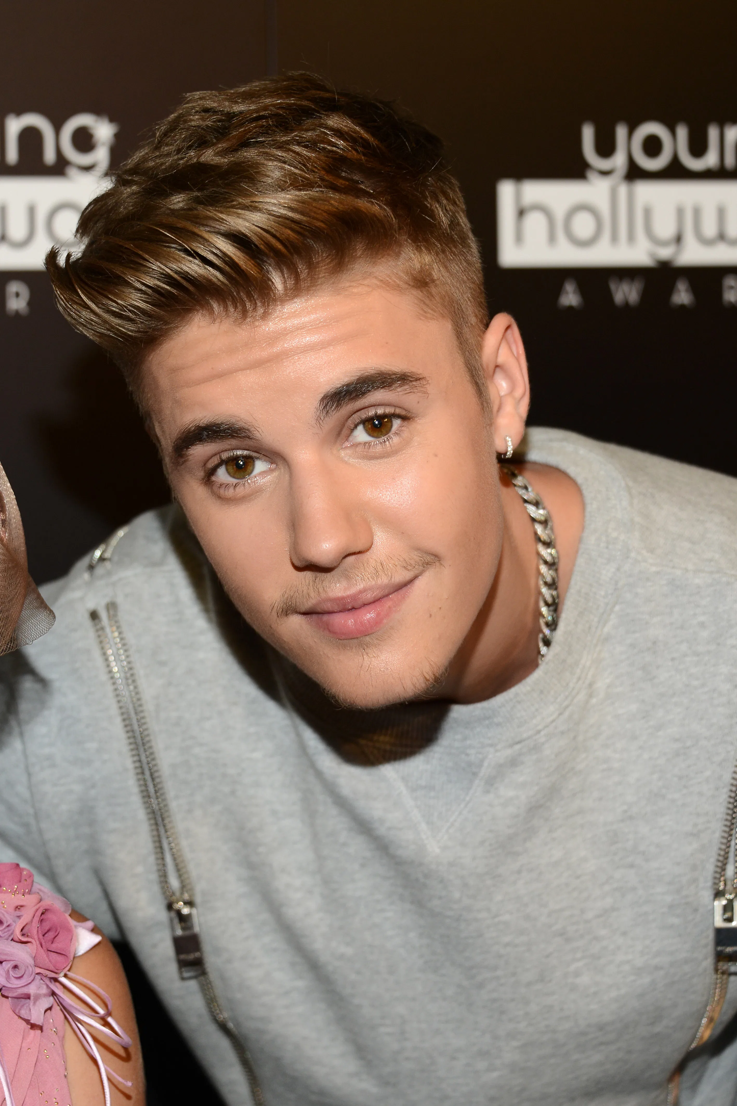 Justin Bieber's New Mustache Sucks, So Let's See How He 