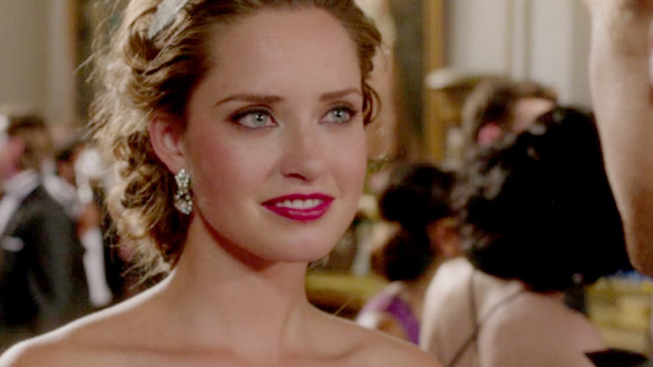 Is Ophelia's Mom Alive On 'The Royals'? Her Parents Are Definitely Hiding Something