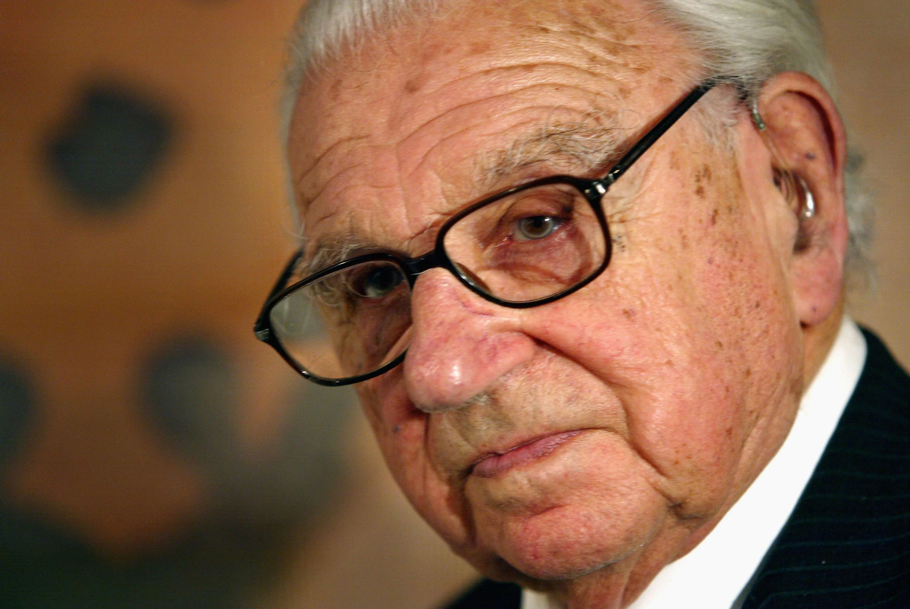  British Schindler Nicolas Winton Saved 700 Children From The 