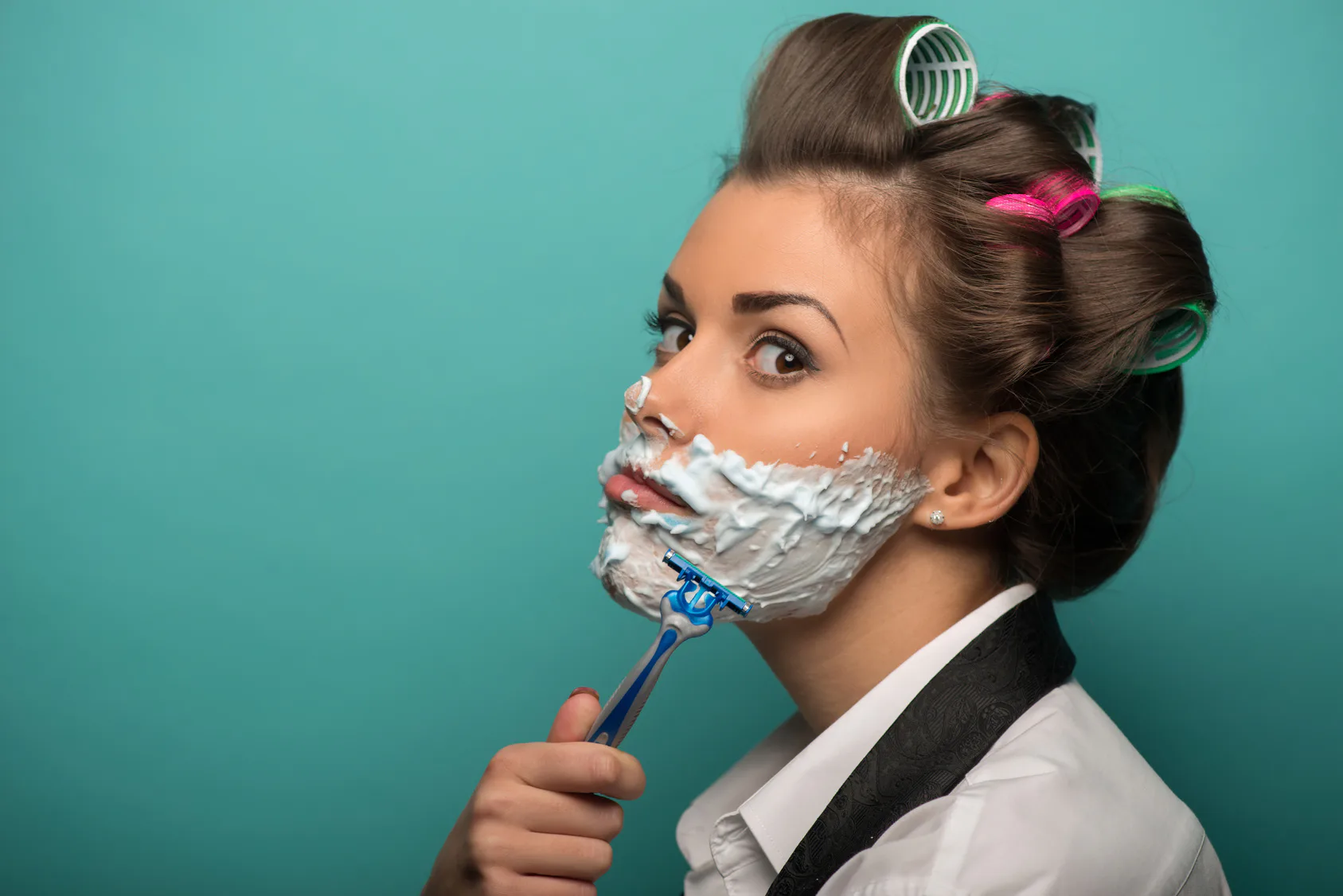 Résultat de recherche d'images pour "Give yourself a good shave women"