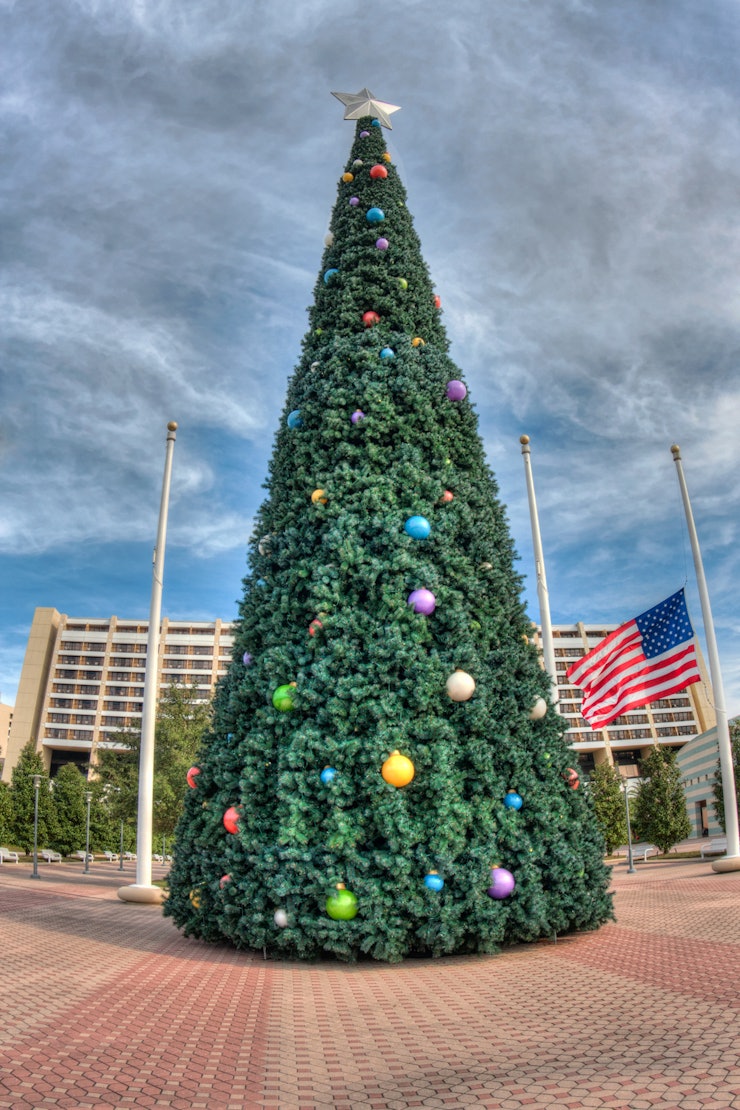 20 christmas trees decorated so insanely well you re sure 20 christmas trees decorated so insanely well you re sure