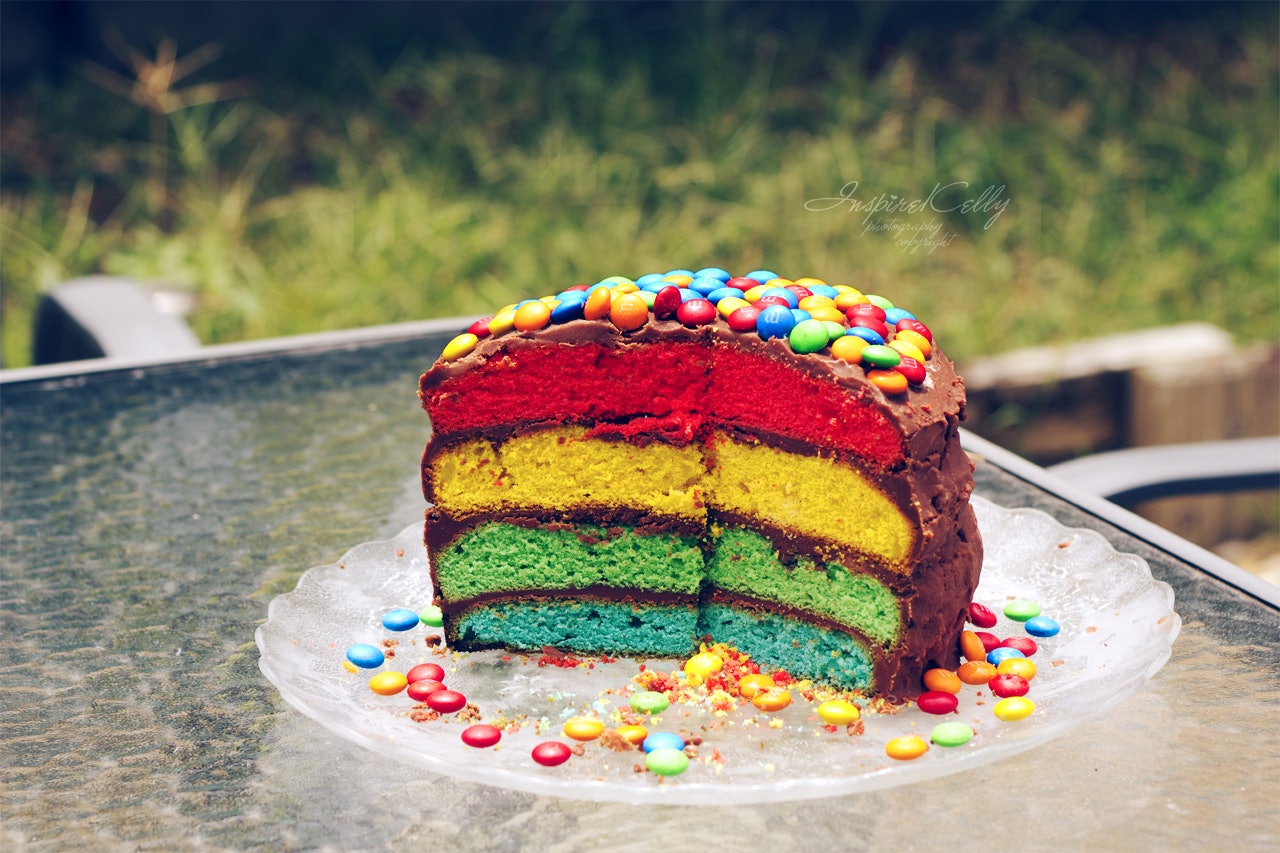 gay pride rainbow cake