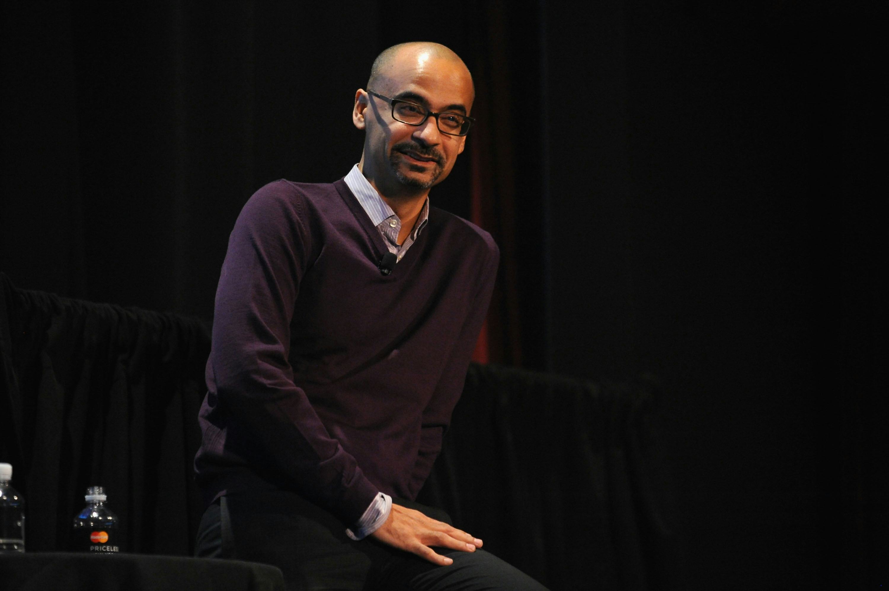 negocios junot diaz summary