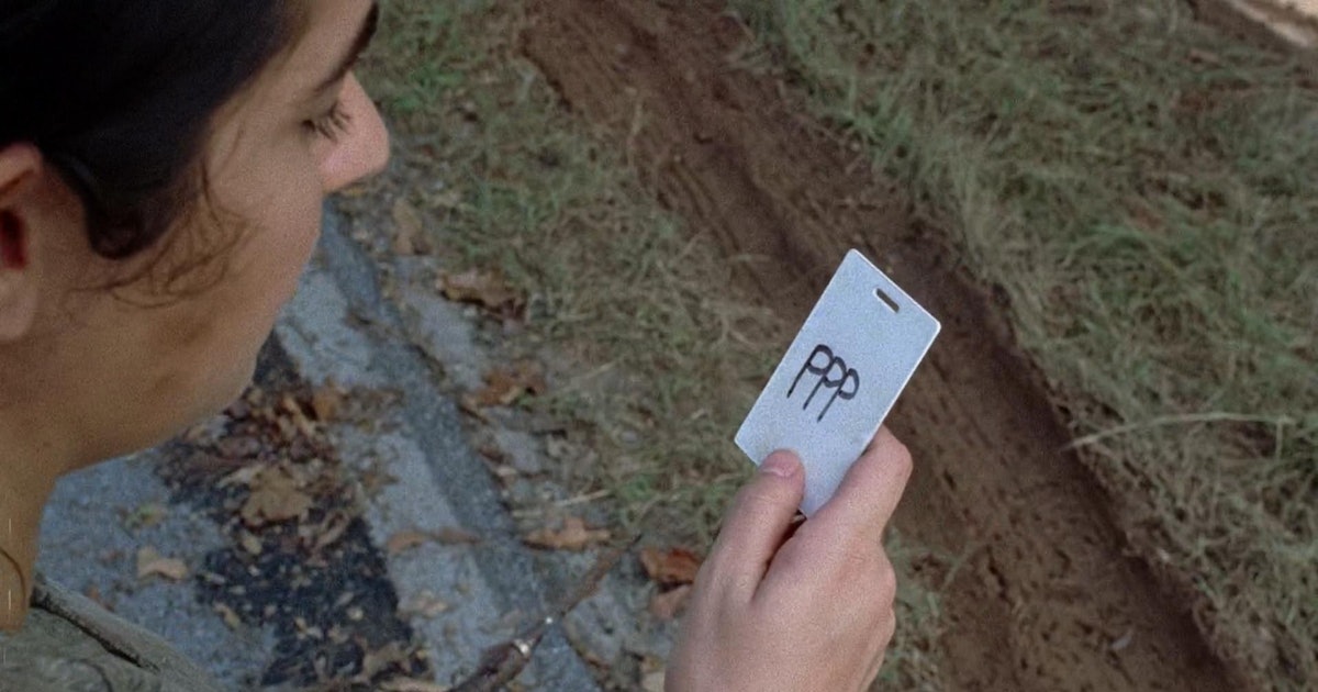 Is "PPP" Really "ddd" On 'The Walking Dead'? Tara's Key Card Note Could Be Upside Down - Bustle