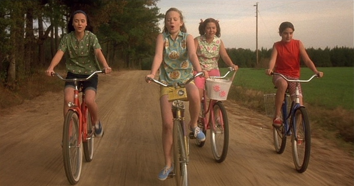 9 Best Movie Sing-A-Longs From The '90s 9 Best Movie Sing-A-Longs From The '90s