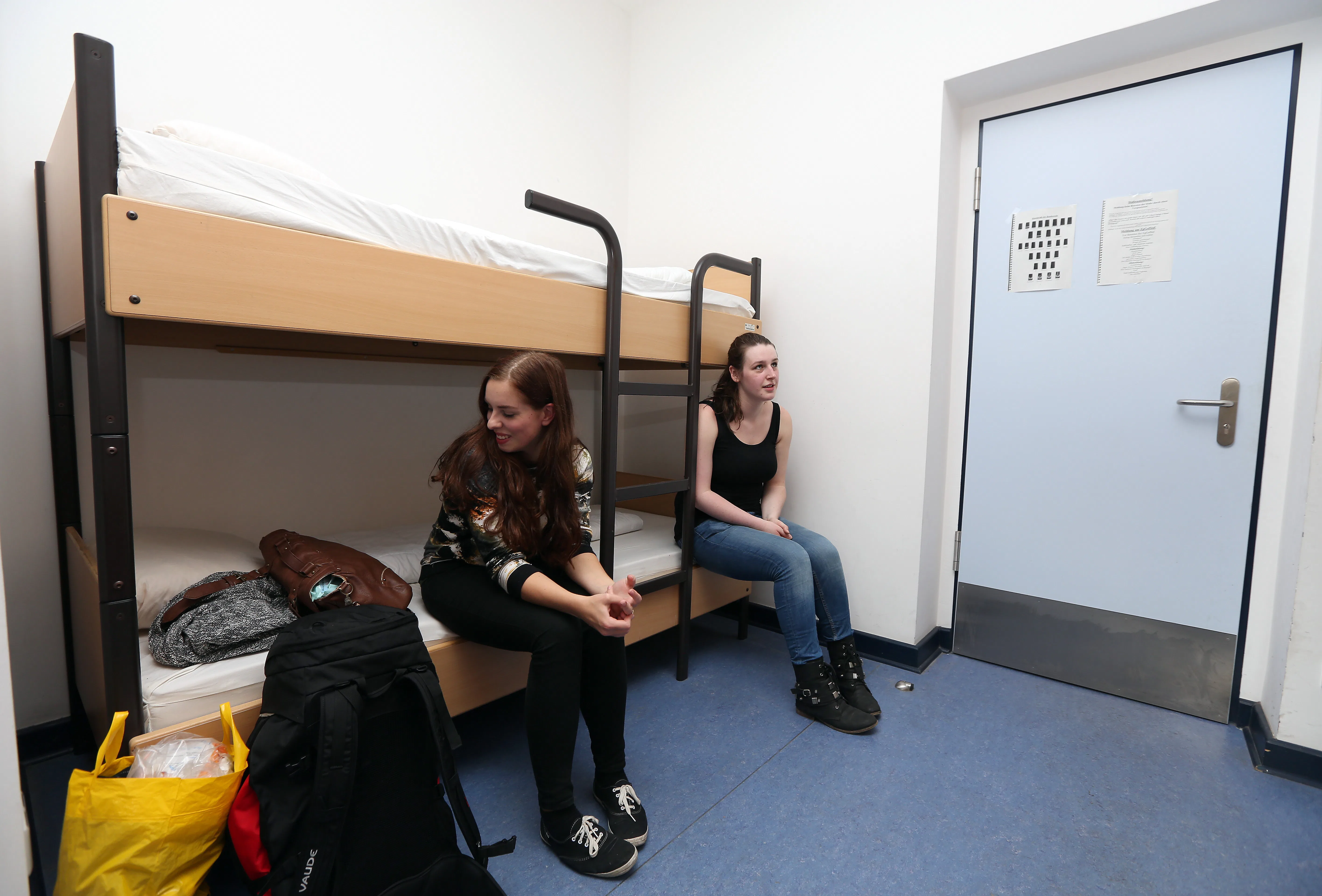 7 Ways To Deal With A Rude Roommate Because There s No Guarantee You