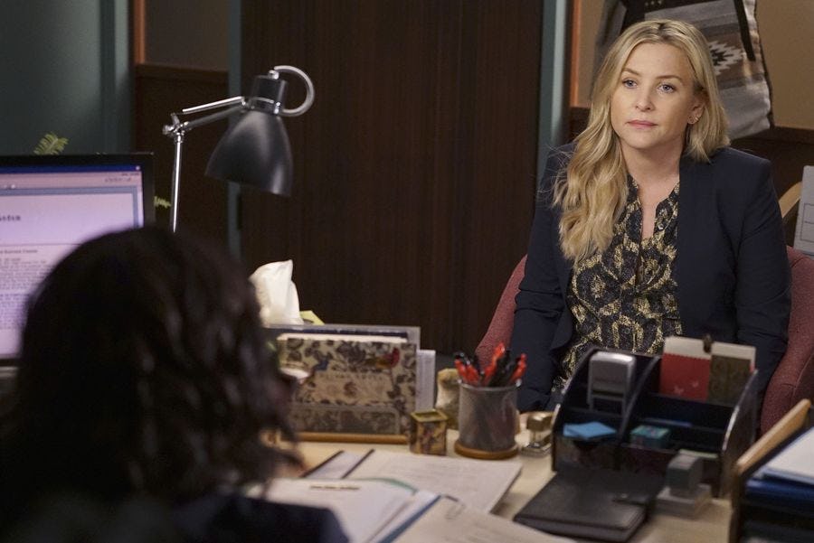 Arizona Wins Custody Of Sofia On 'Grey's Anatomy' & Callie Is Devastated