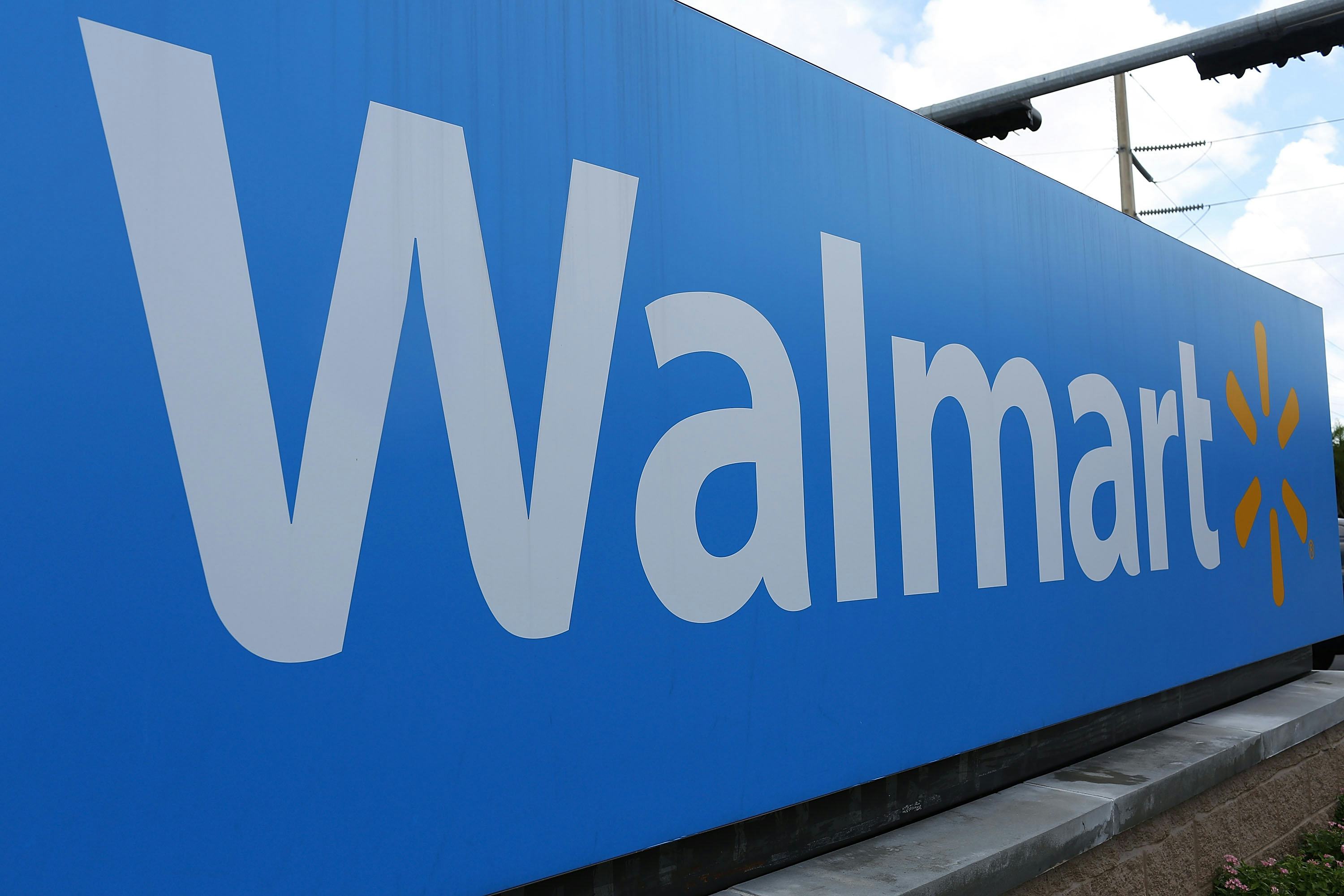 Active Shooter At Amarillo, Texas Walmart Has Left Police ...