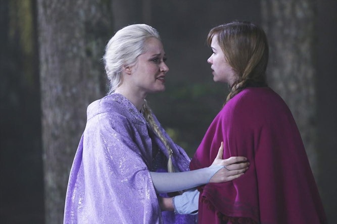 Did The Snow Queen Trap Elsa In The Urn On Once Upon A