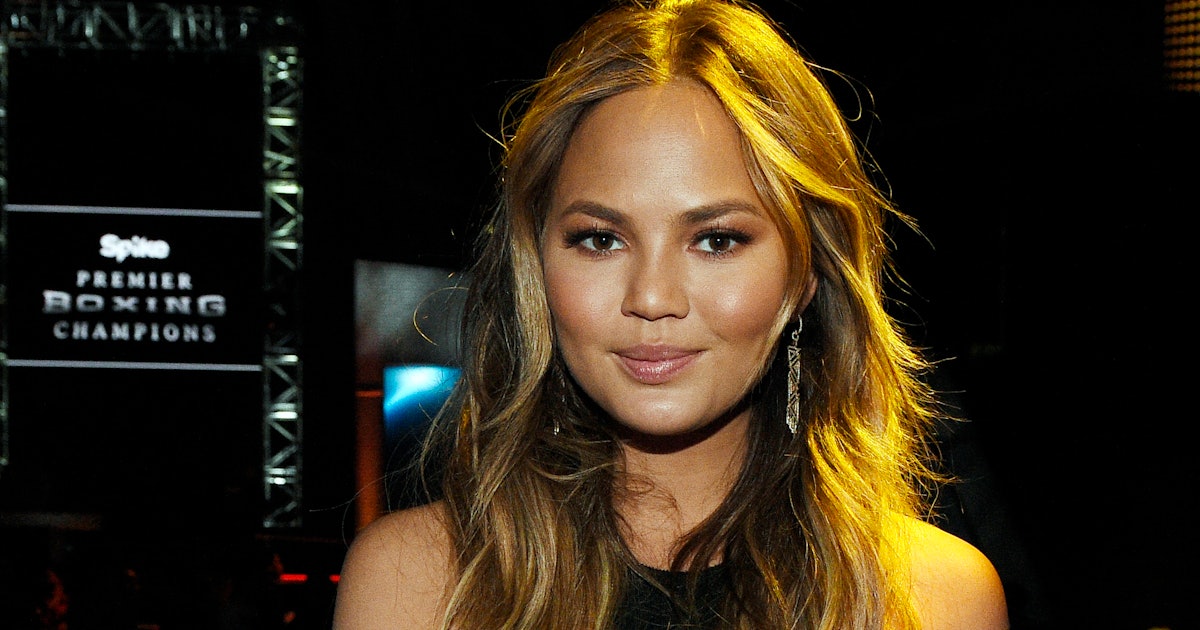 Chrissy Teigen Laughs Off Fan Who Comments On Her Non ... Chrissy Teigen Laughs Off Fan Who Comments On Her Non ... - 1200 x 630 jpeg 149kB
