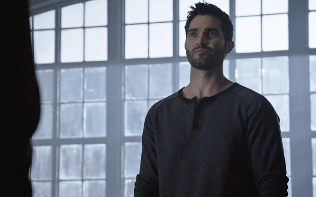 'Teen Wolf's Derek Is Losing His Wolf Powers & We Have Some Theories Why