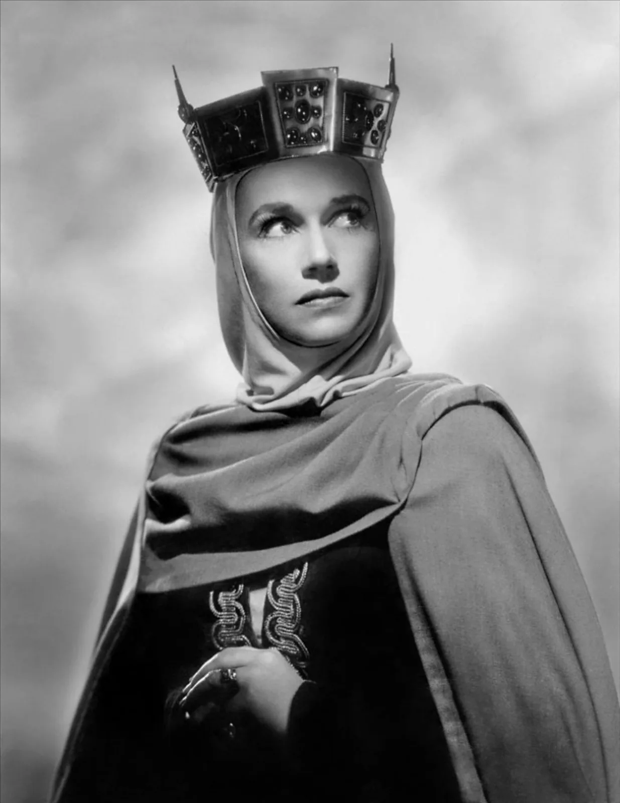 13 Female Sidekicks In Literature Who Deserve Their Own Books